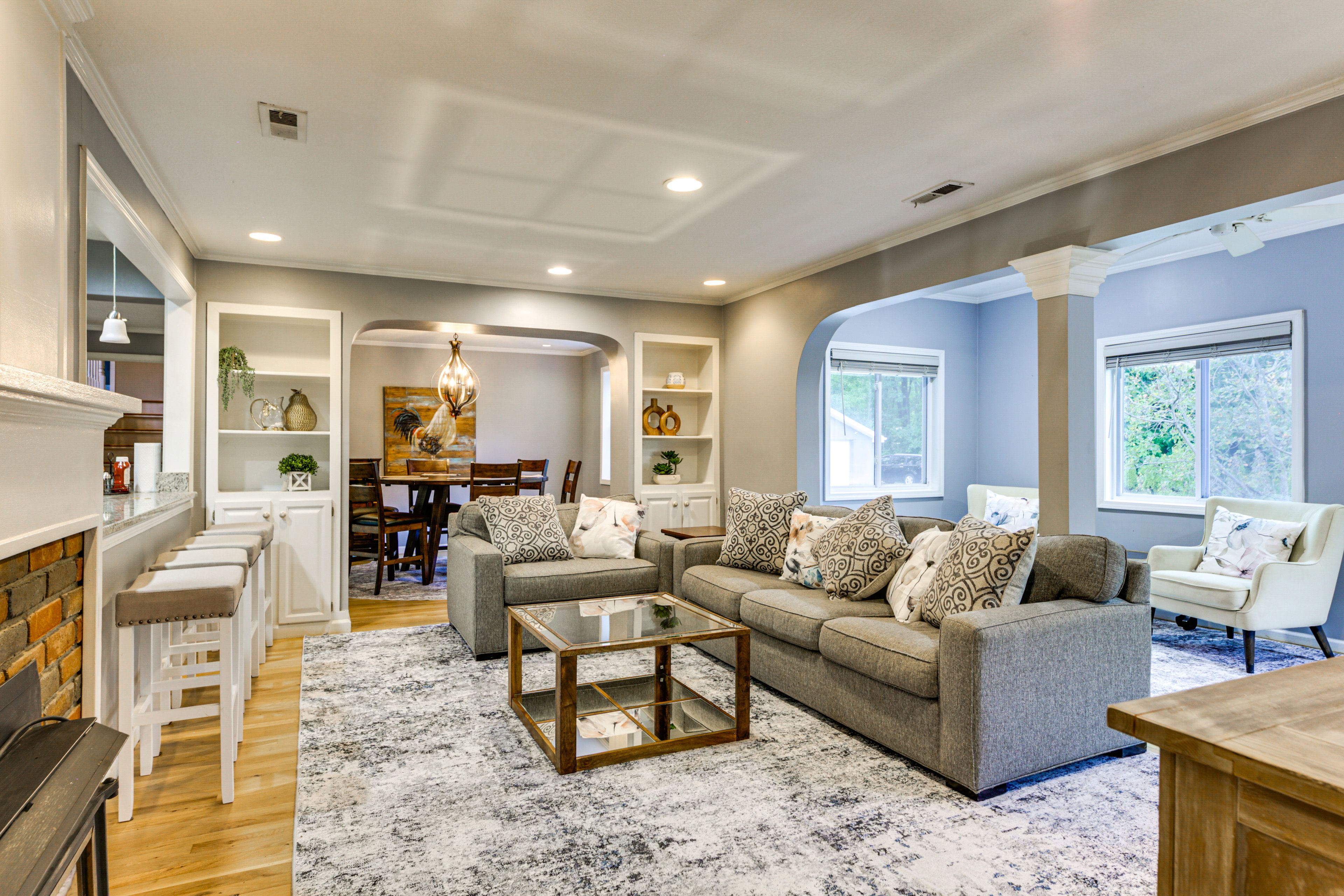 Living Room | 2nd Floor