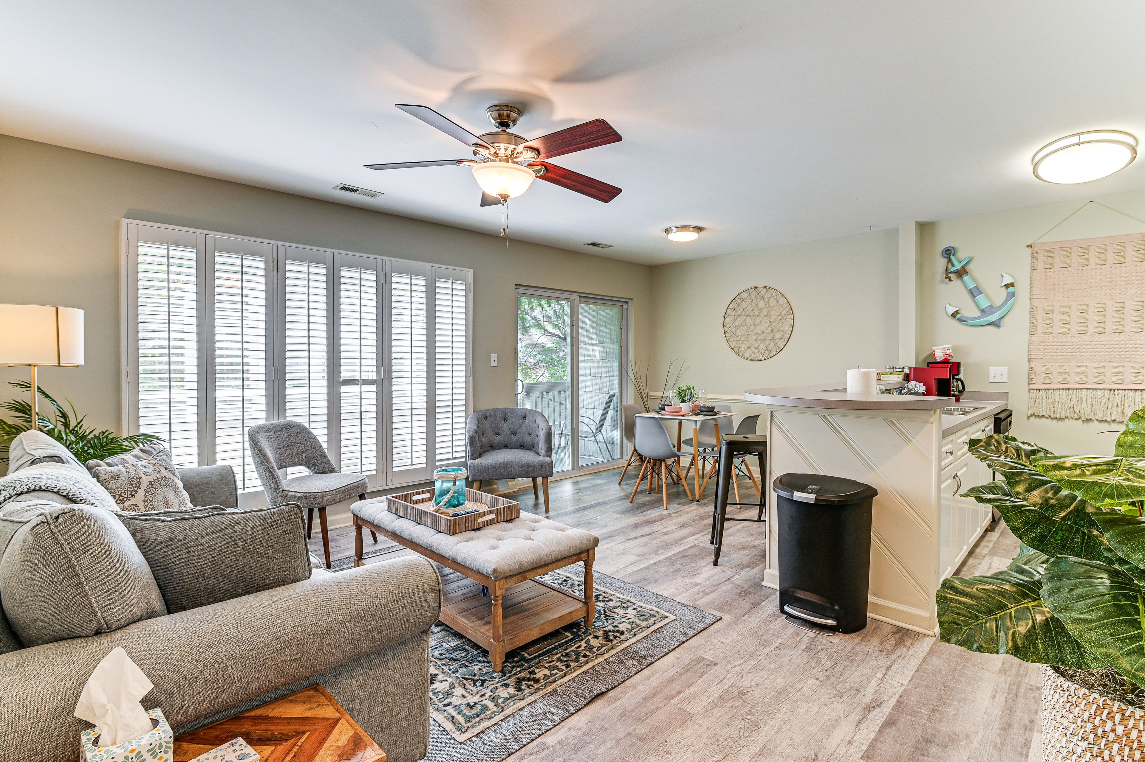 Living Room | Full Sleeper Sofa | Flat-Screen TV