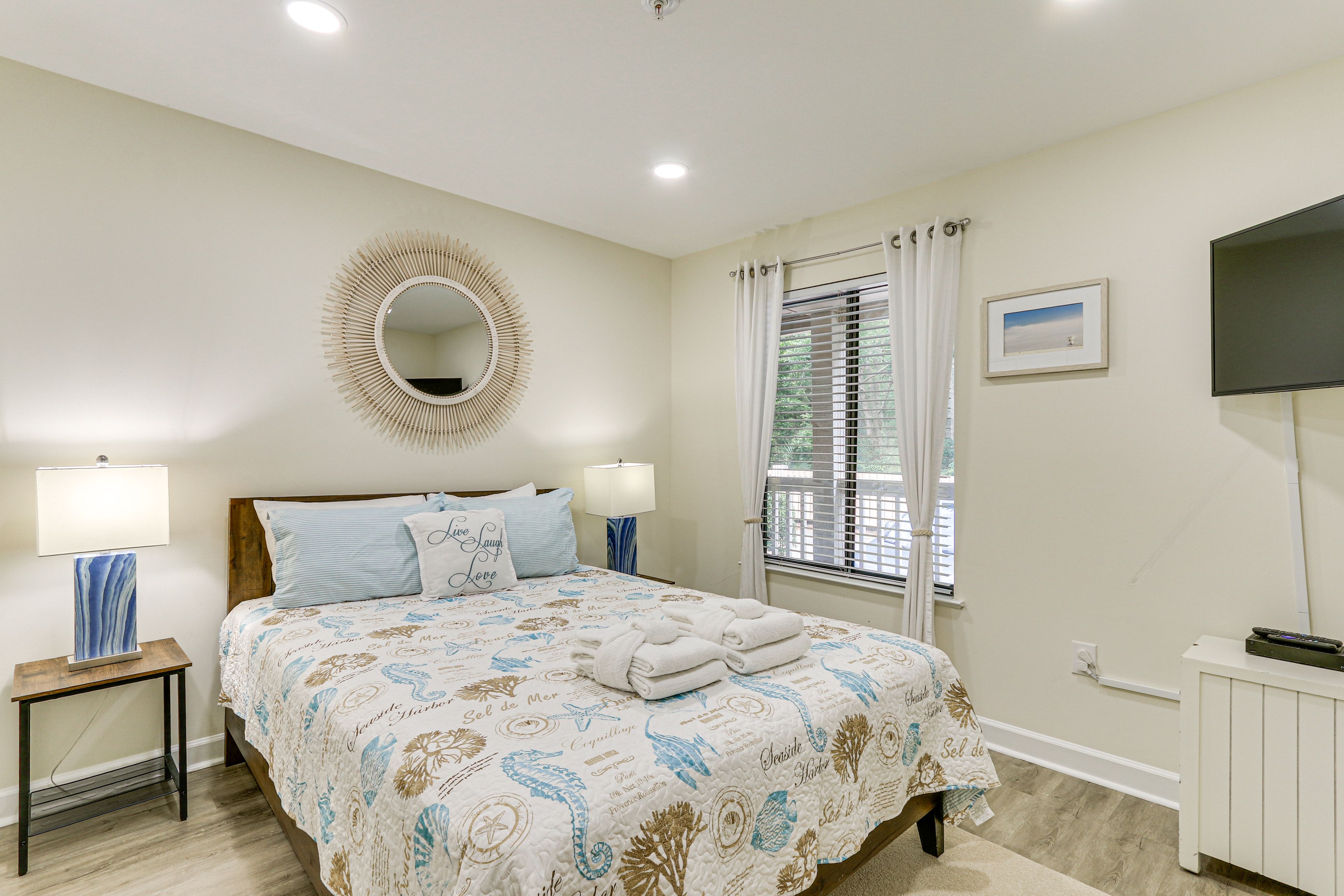 Bedroom 1 | Queen Bed | Linens Provided