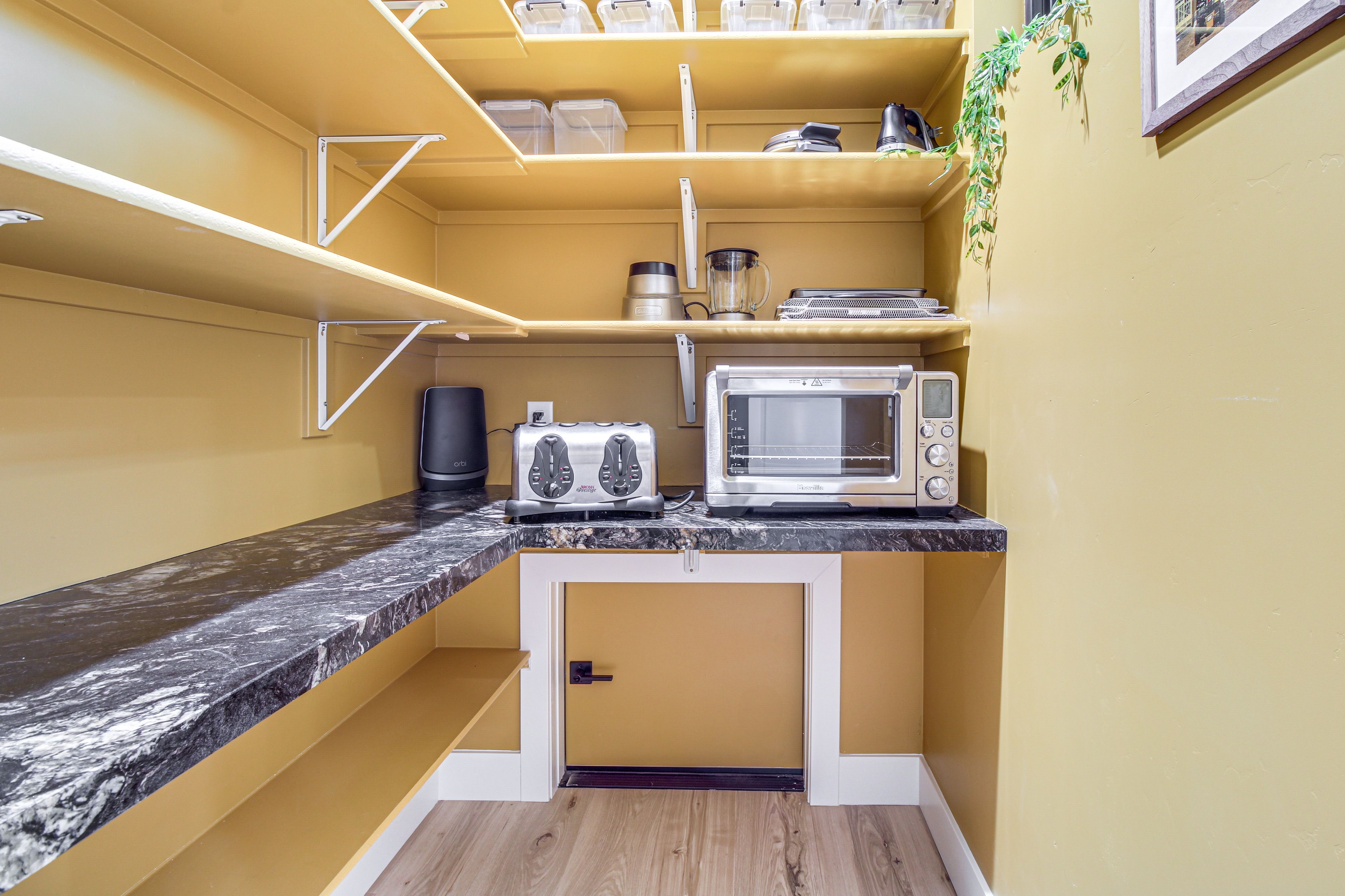 Walk-In Pantry