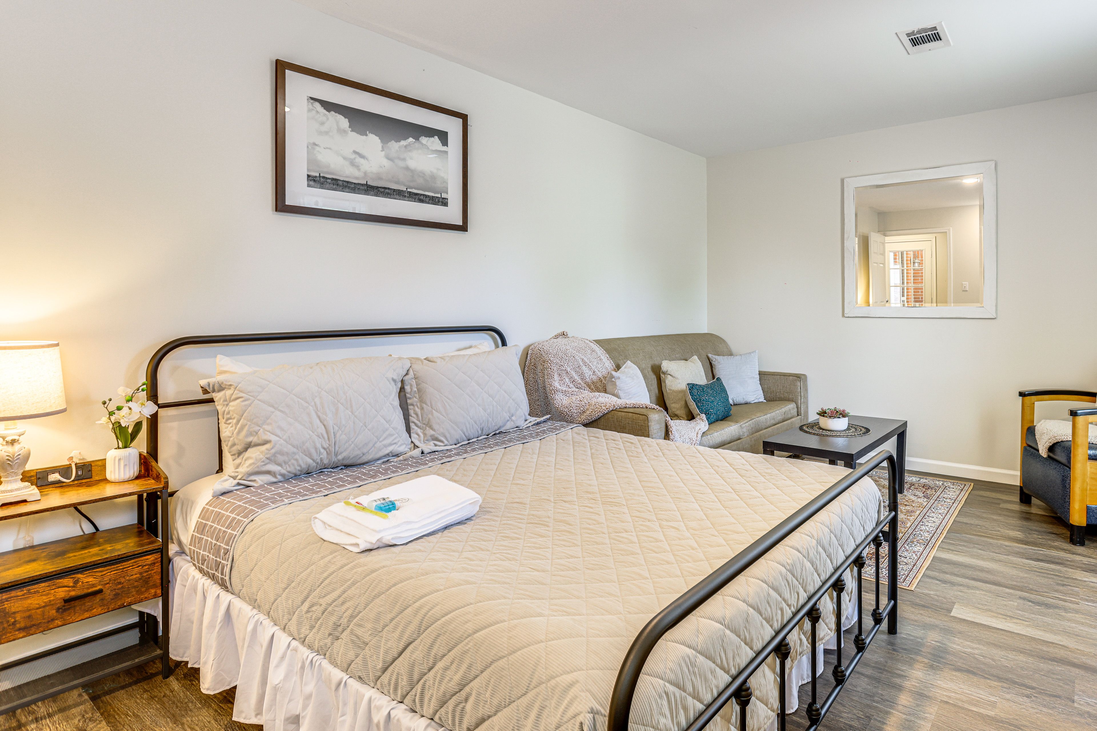 Bedroom 4 | Queen Bed | Queen Sleeper Sofa