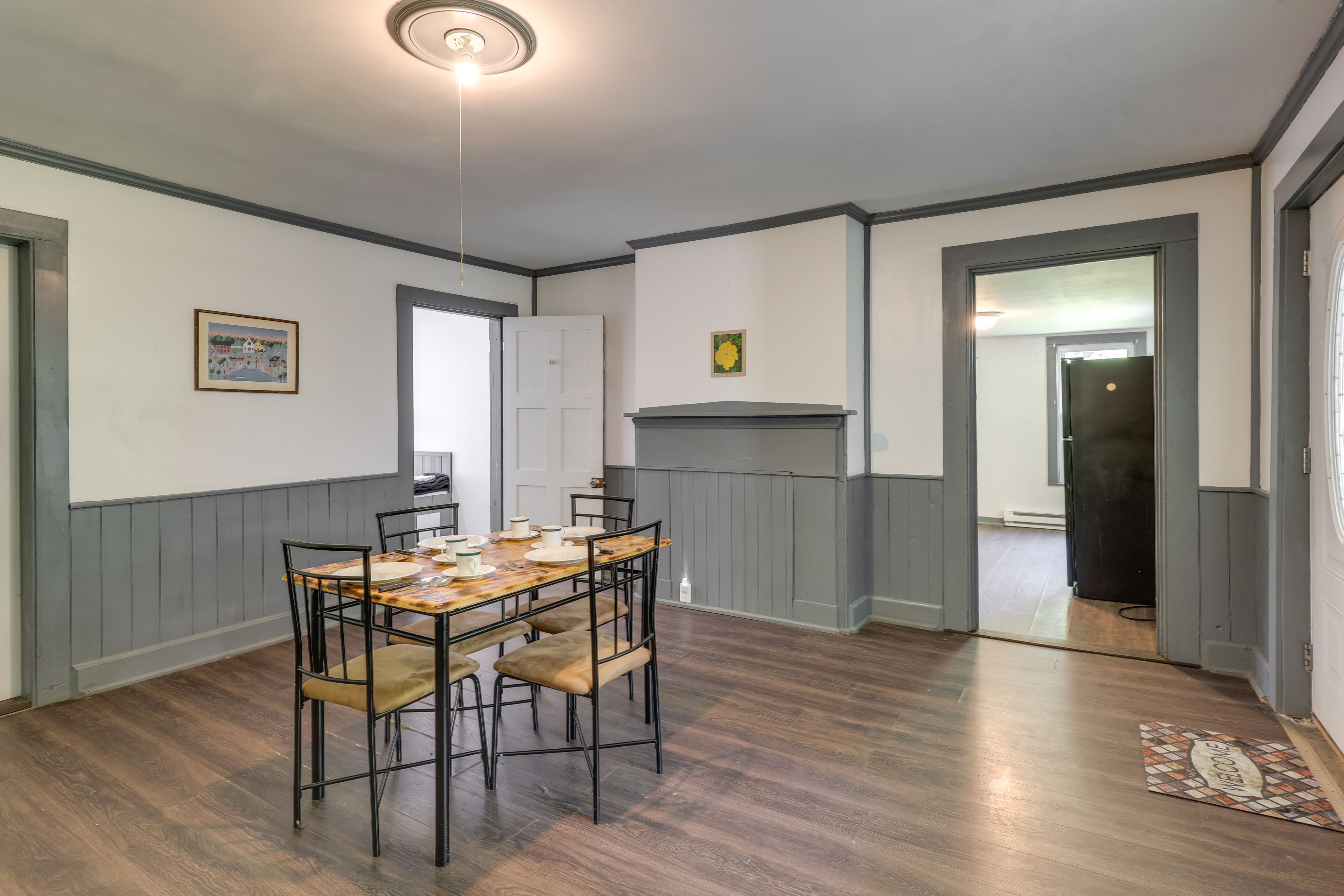 Dining Area | Dishware & Flatware