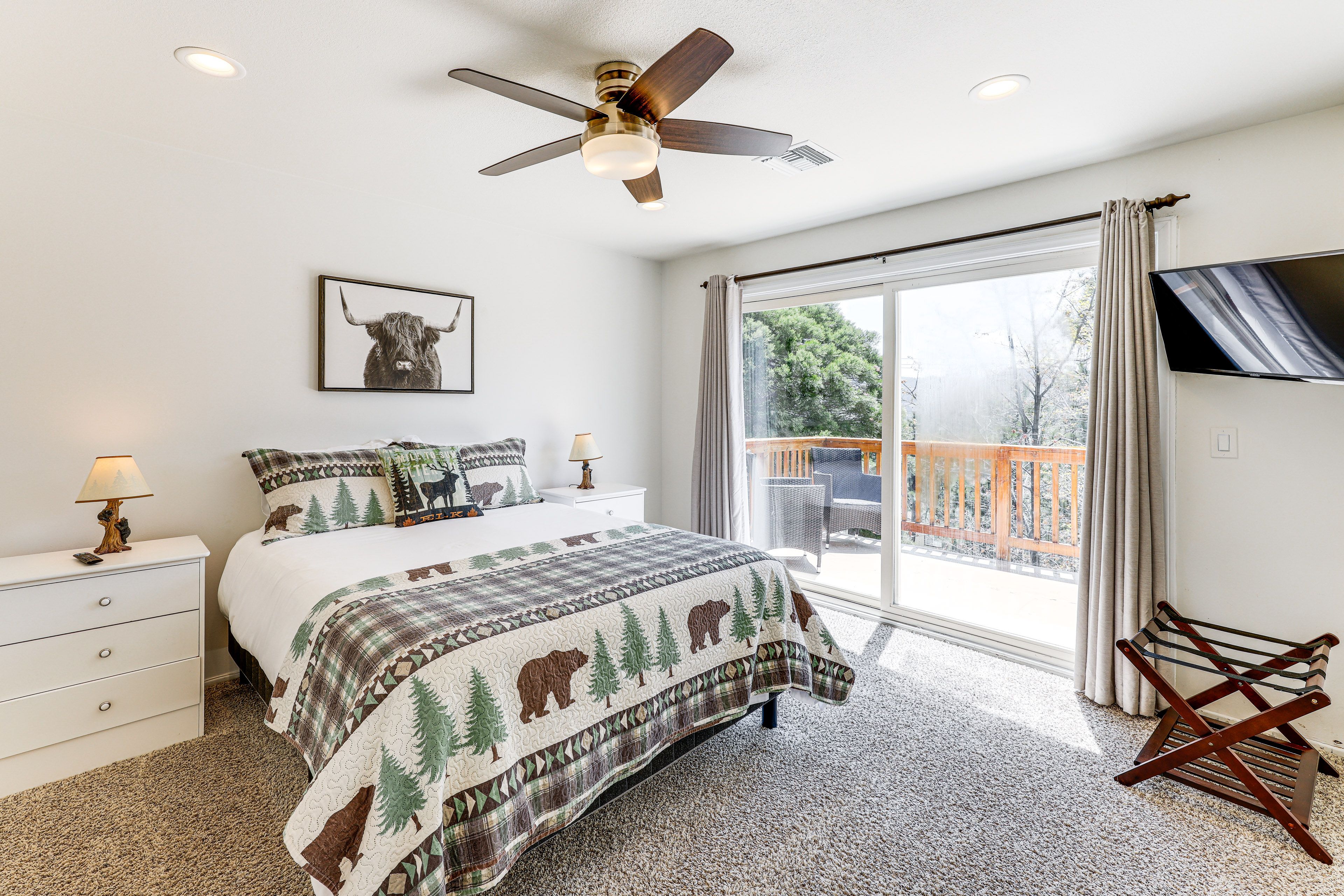 Bedroom 4 | Queen Bed | 2nd Floor