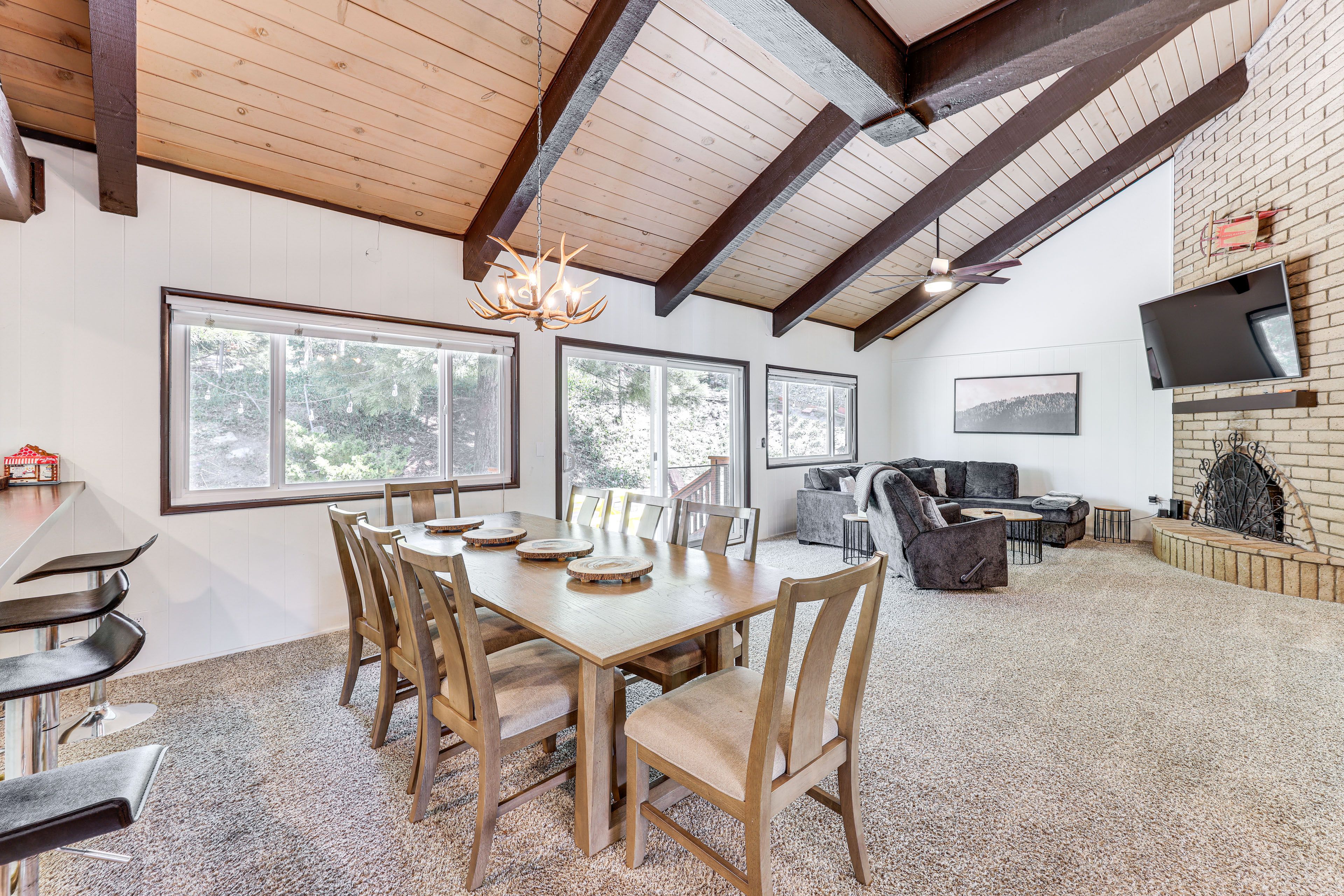 Dining Area | 1st Floor