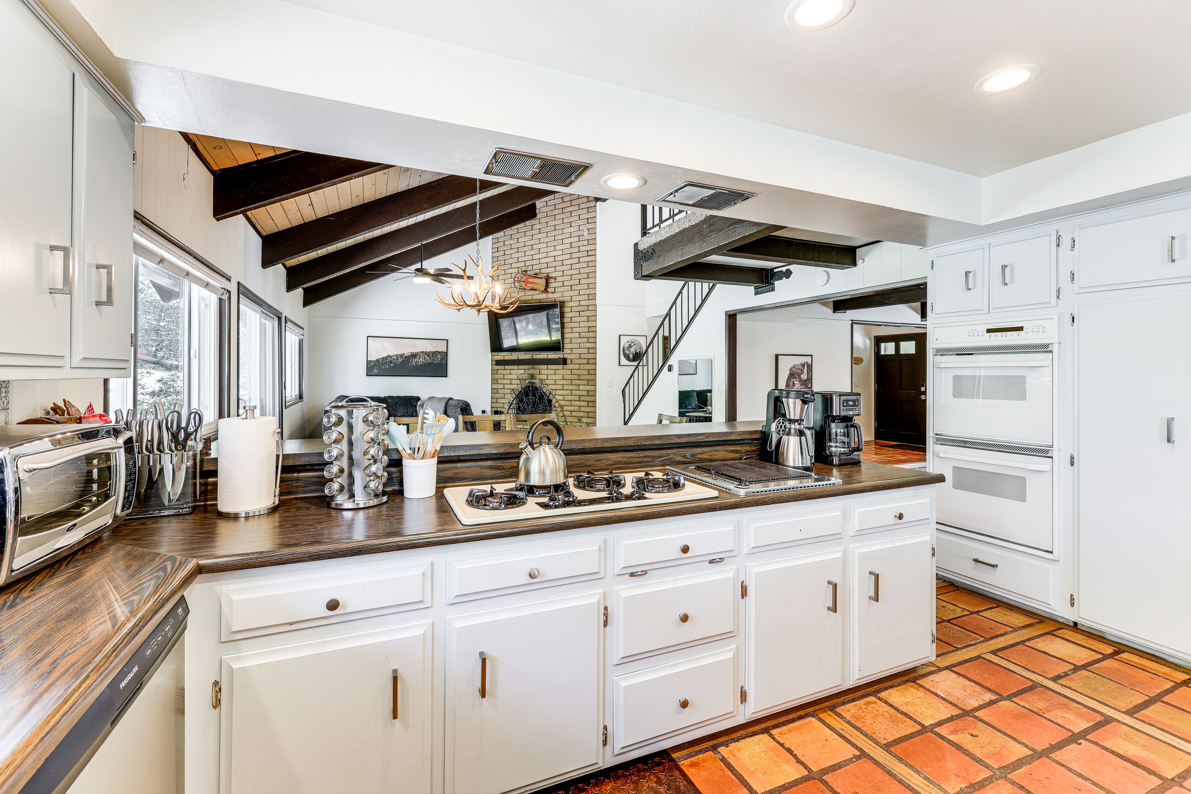 Kitchen | 1st Floor | 2 Drip Coffee Pots | Dishwasher | Toaster | Blender