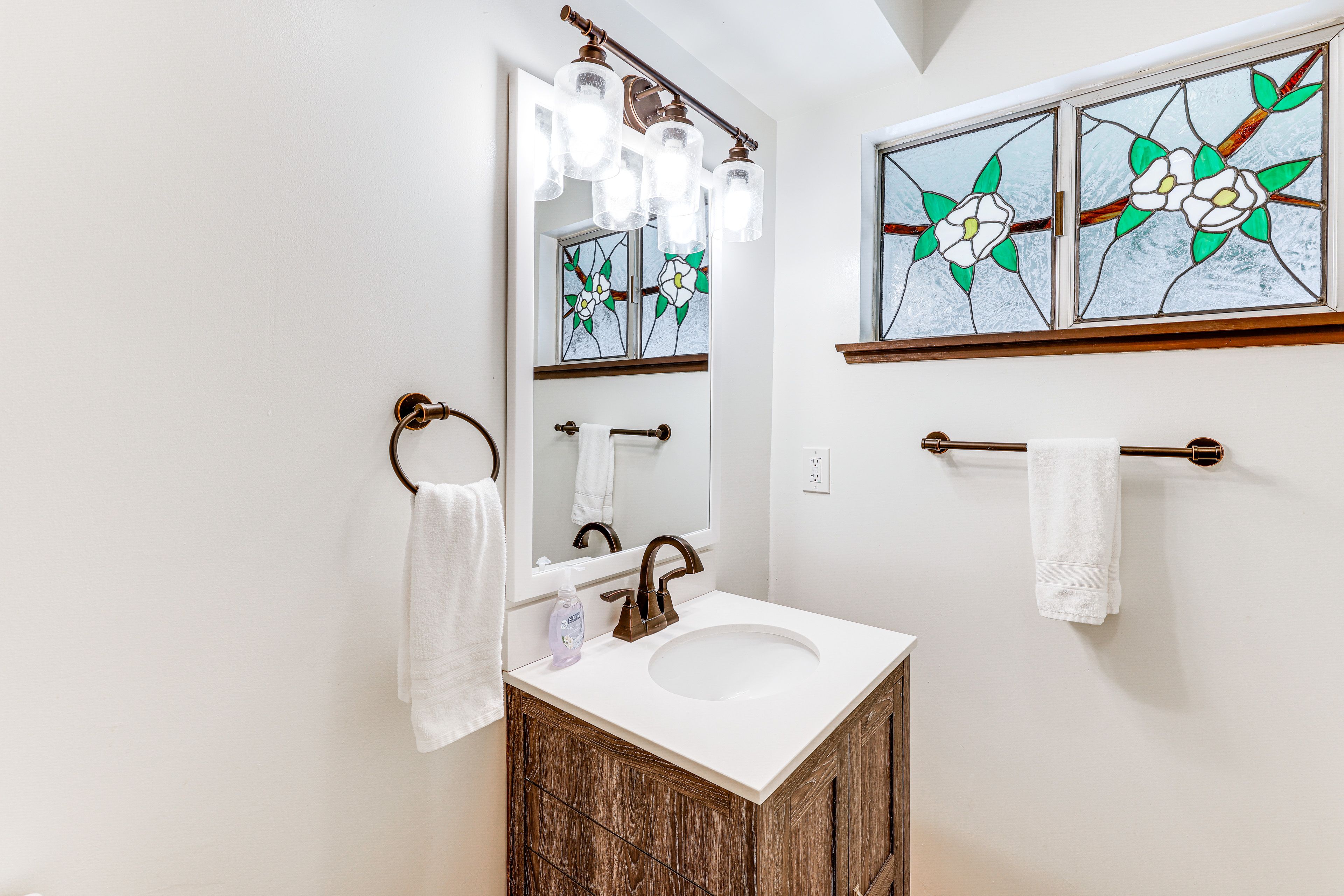 Half Bathroom | 1st Floor