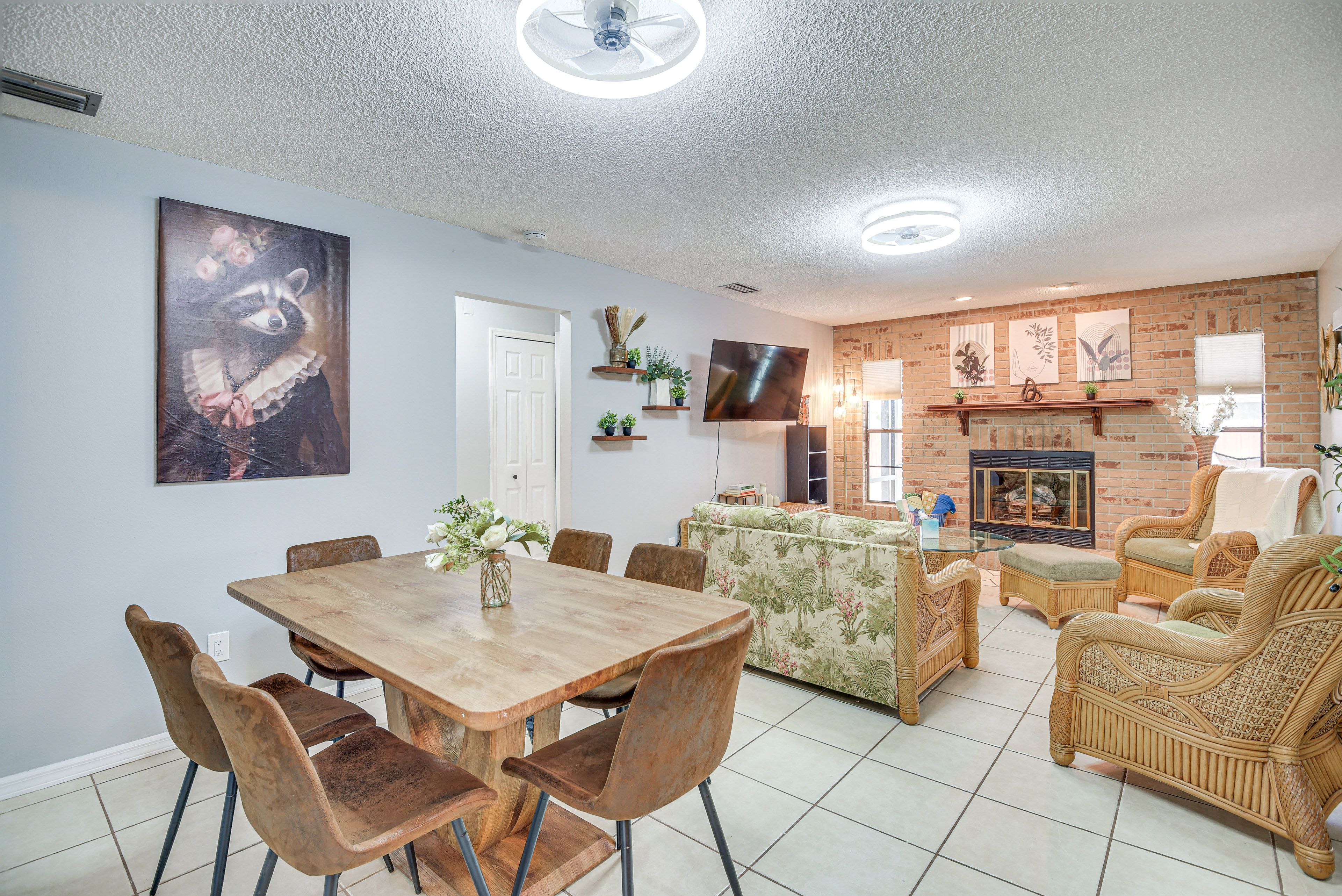 Dining Area | Dishware & Flatware
