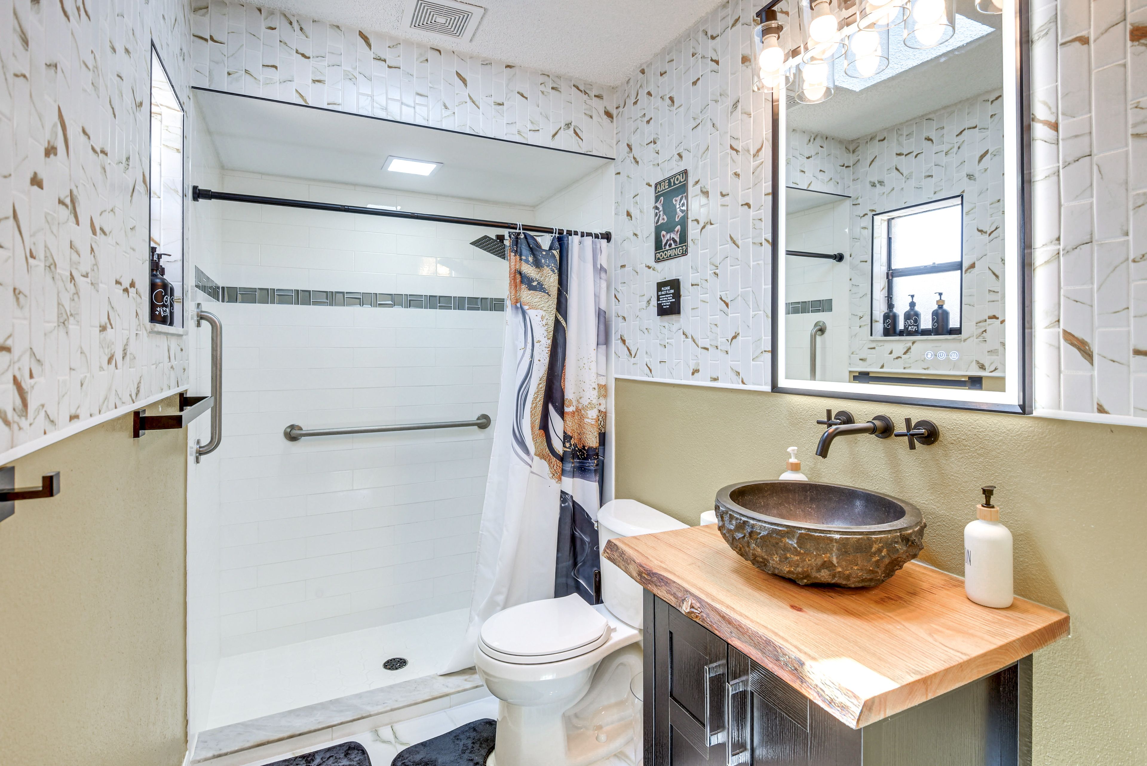 Full Bathroom