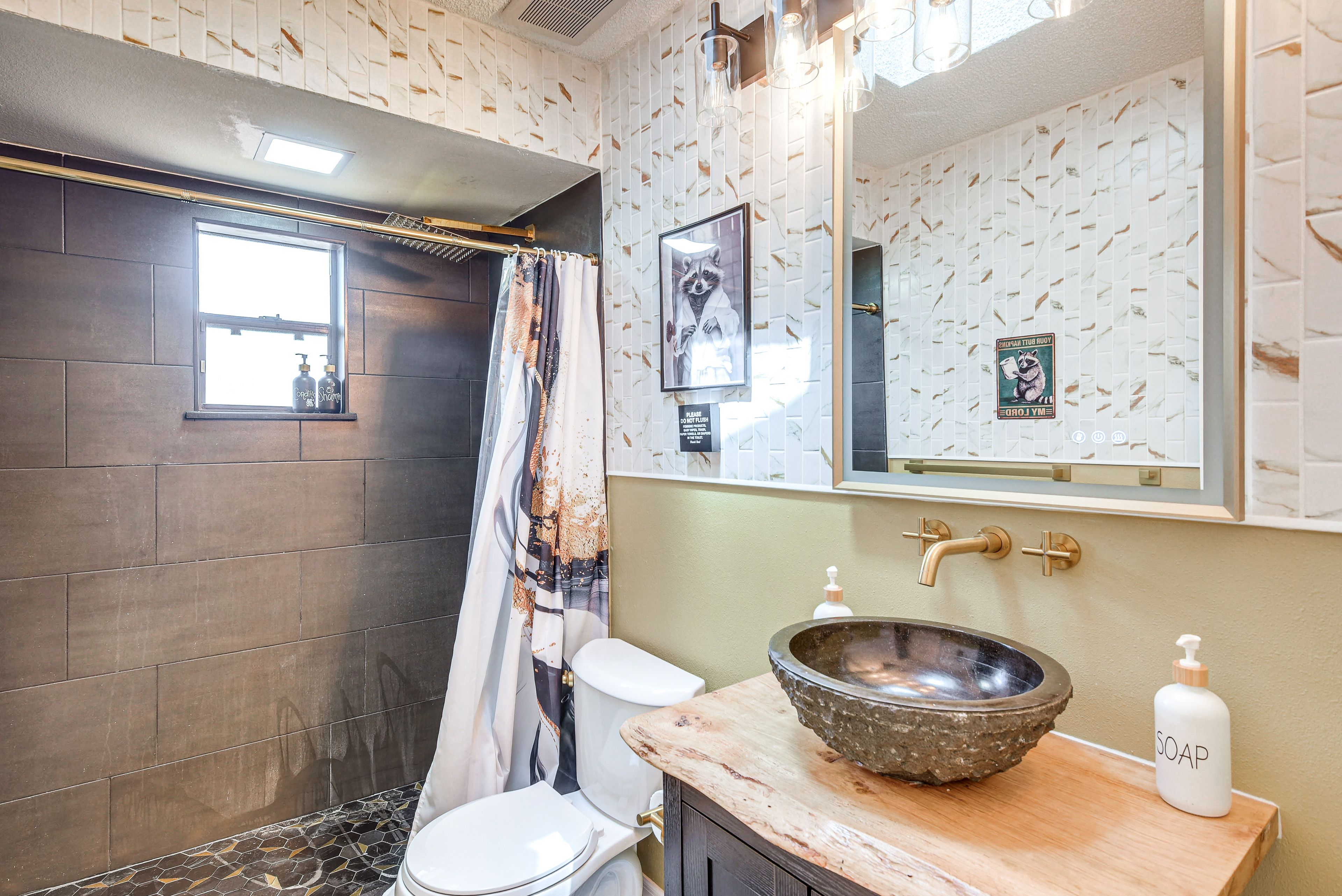 Full Bathroom