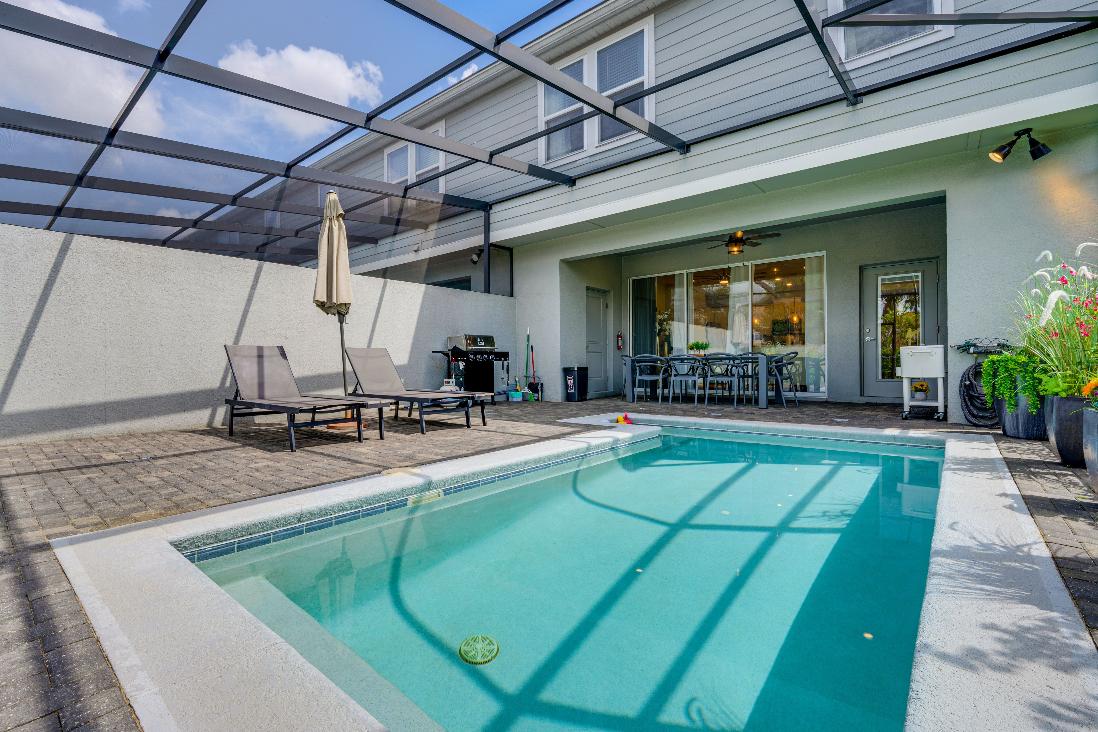 Private Pool (Not Heated)