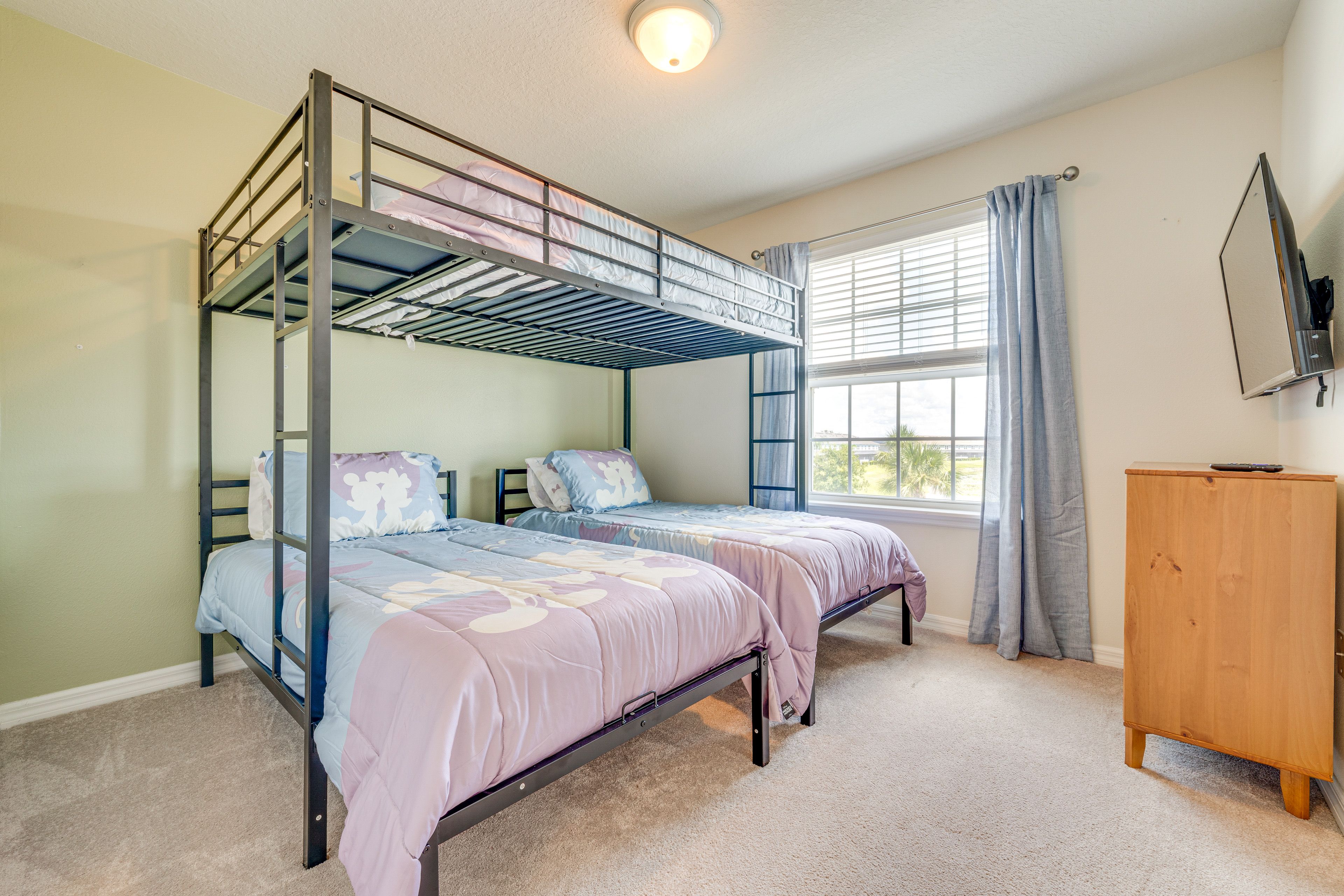 Bedroom 5 | Full/Double Twin Bunk Bed | Smart TV | 2nd Floor
