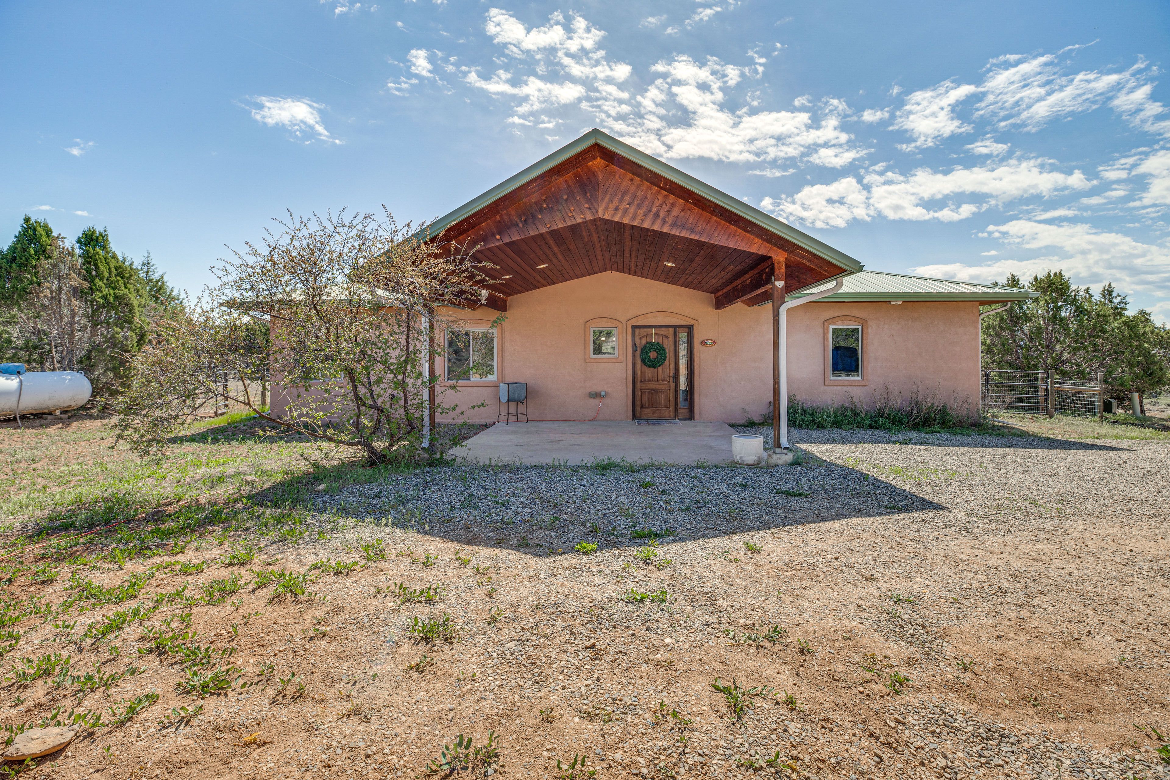 Parking | Gravel Driveway (3 Vehicles) | RV/Trailer Parking Available