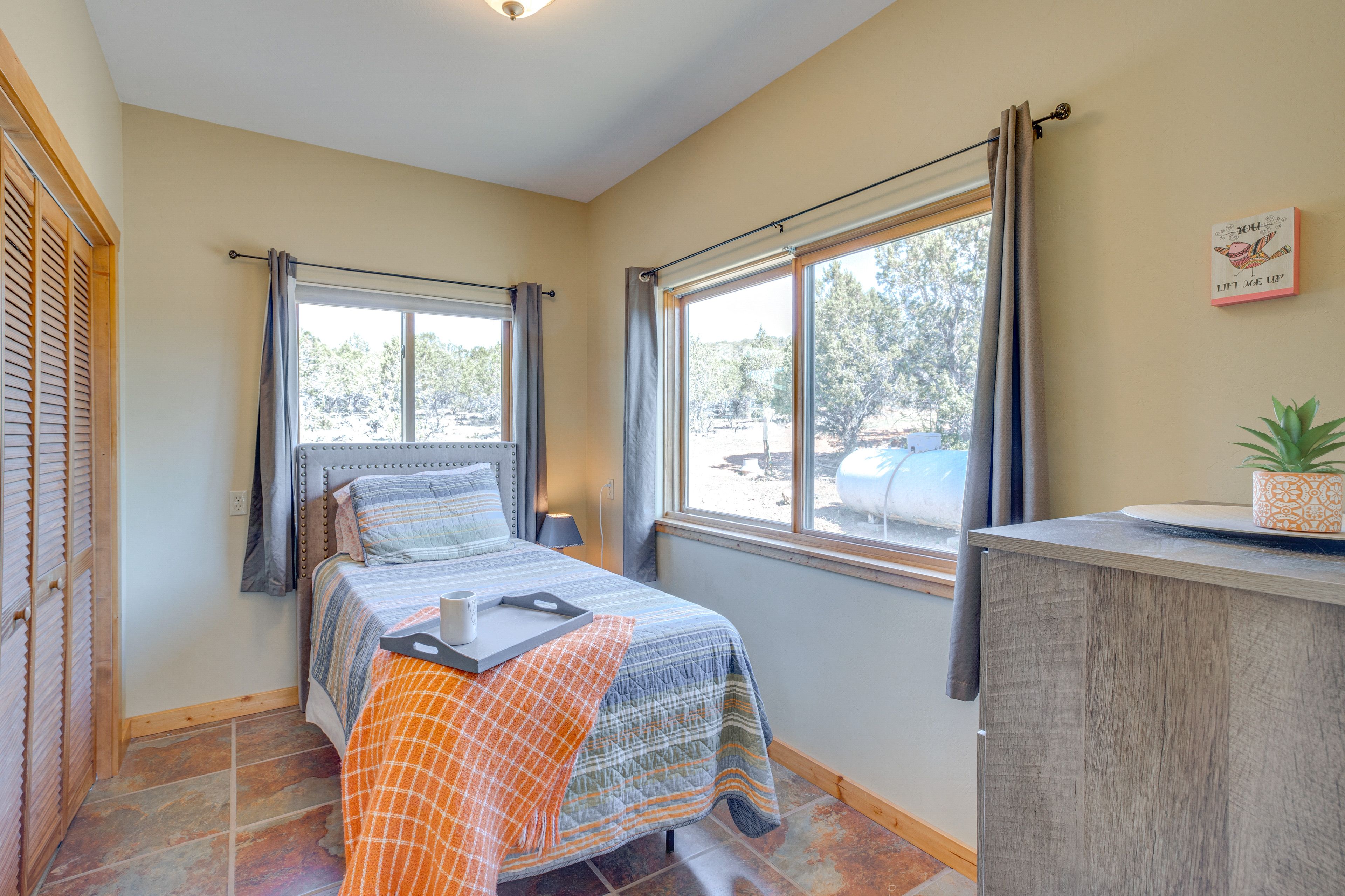 Bedroom 3 | Twin Bed