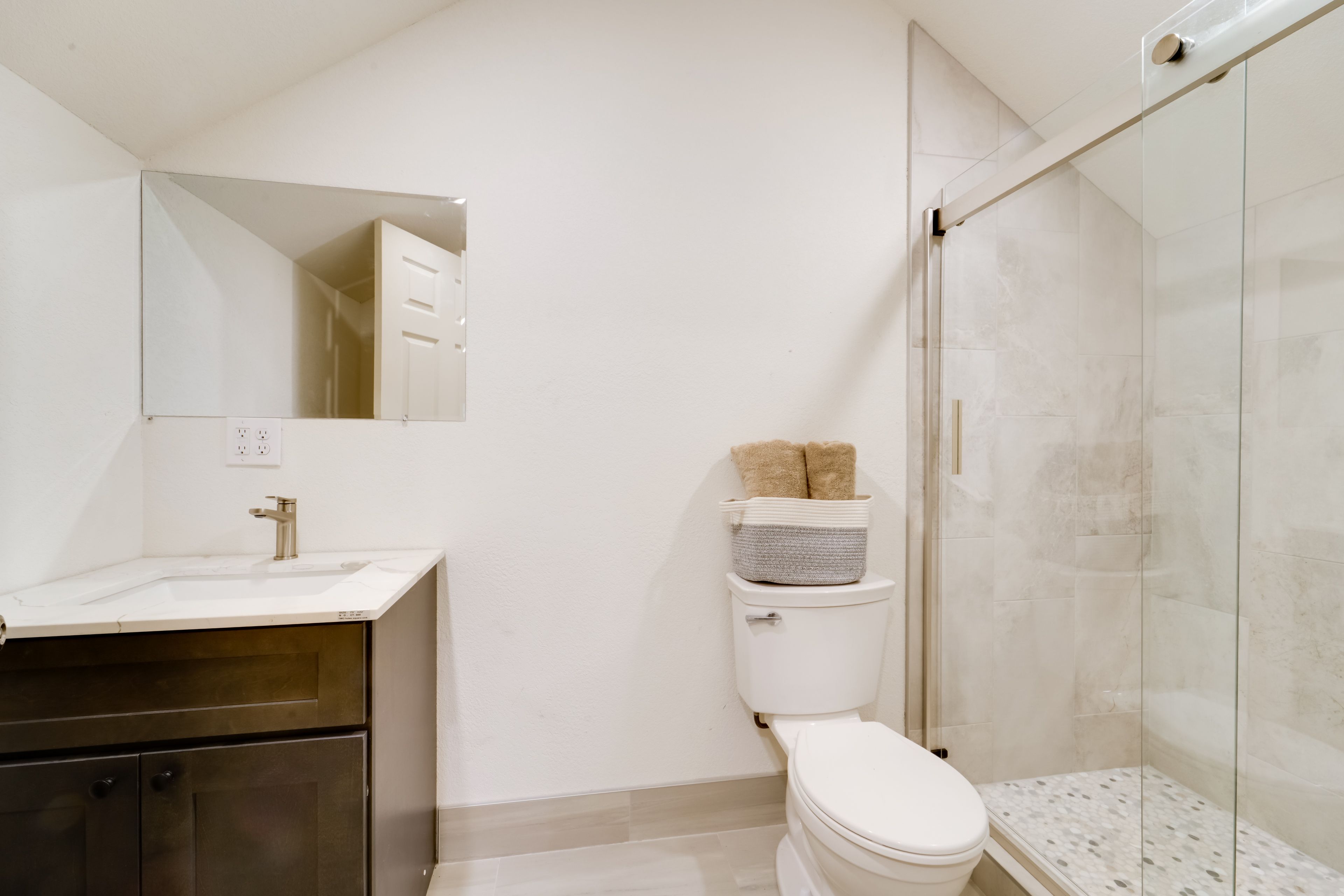 Bathroom | Towels Provided