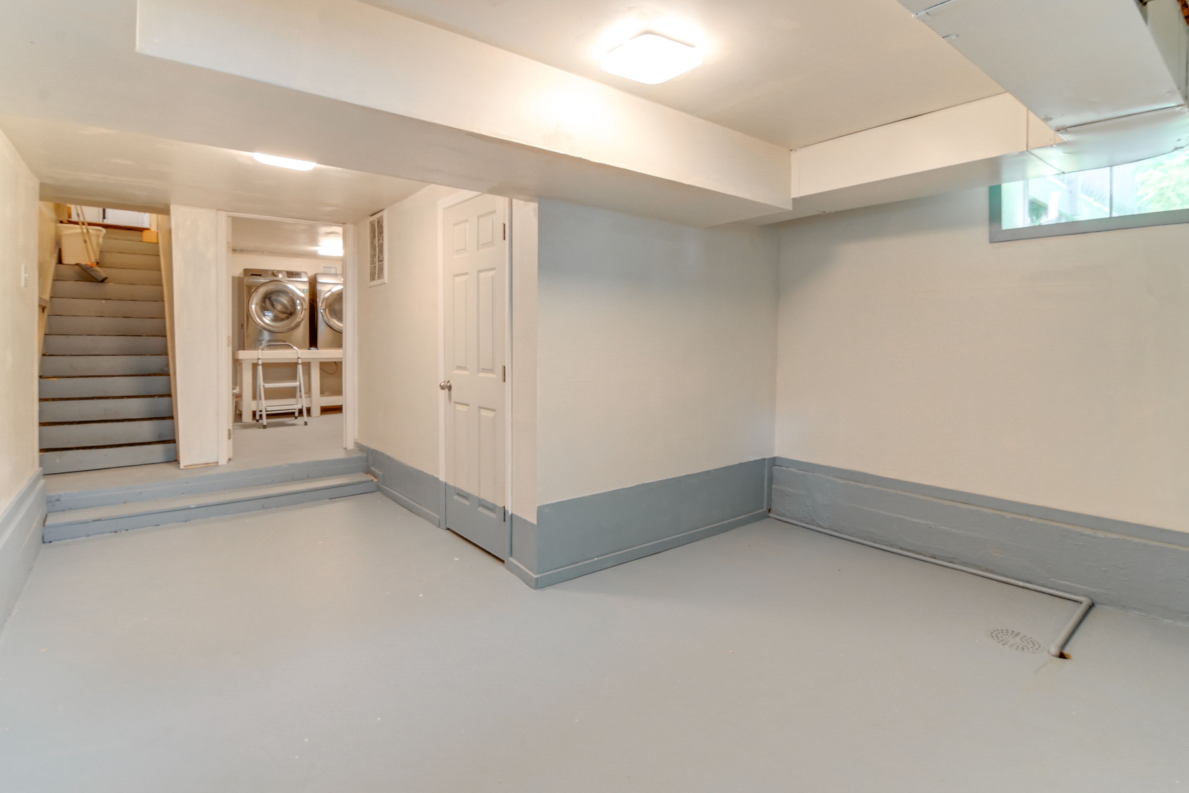 Finished Basement | Washer & Dryer | Stairs Required to Access