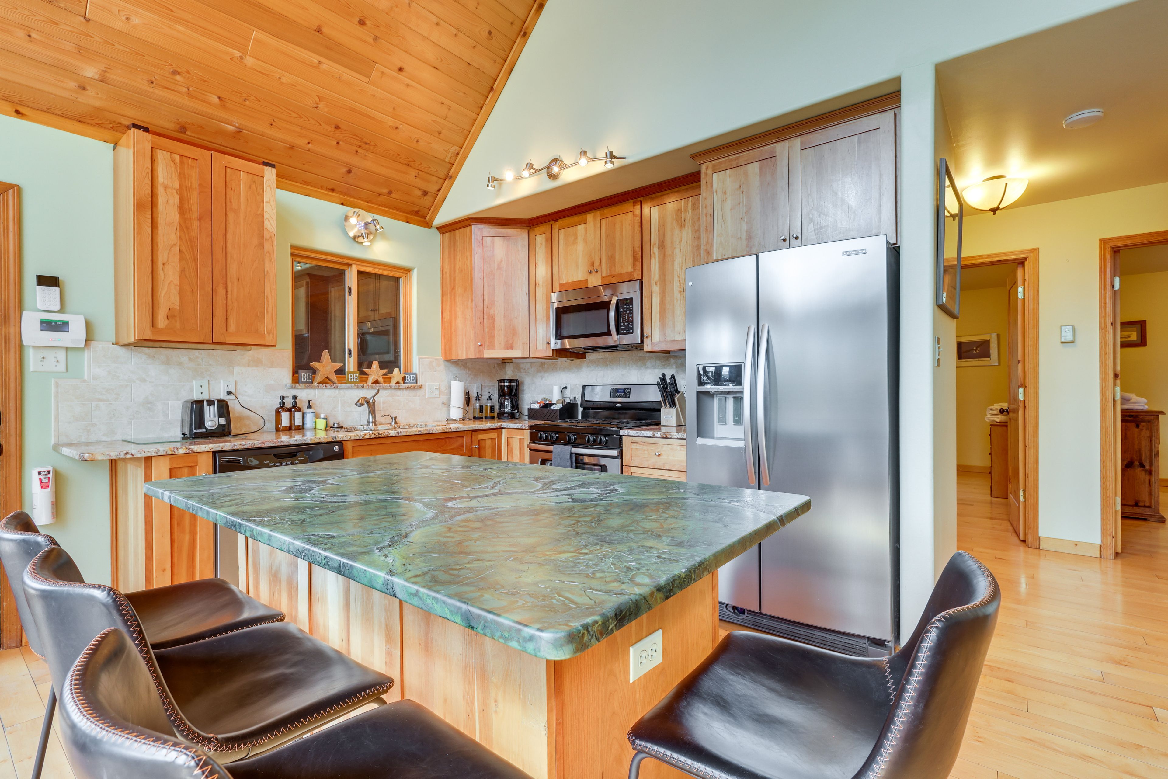 Kitchen | 1st Floor