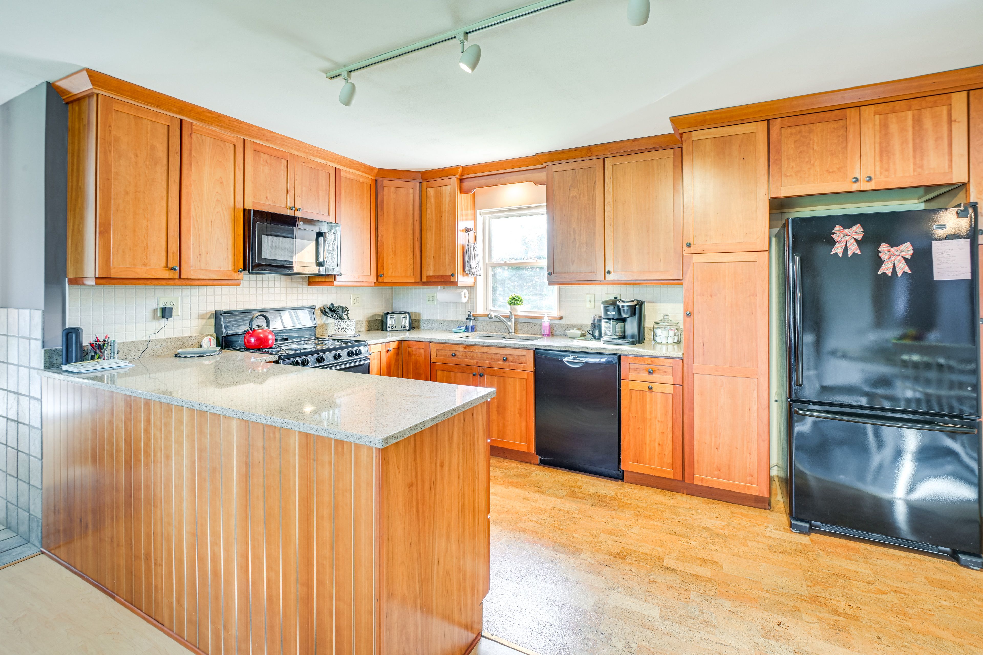 Kitchen | Toaster | Cooking Basics | 1st Floor