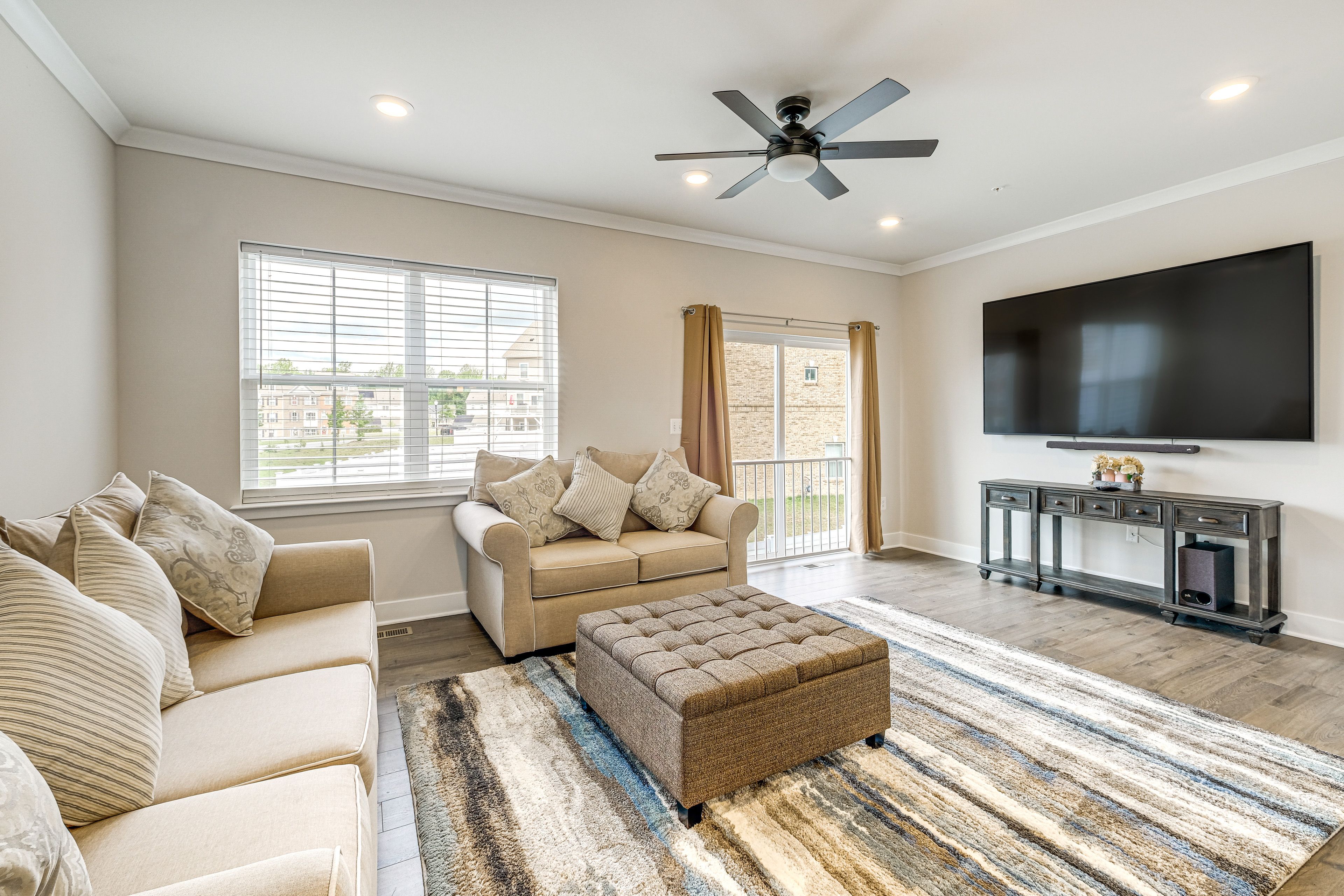 Living Room | 2nd Floor | 3-Story Townhome | Central A/C & Heating