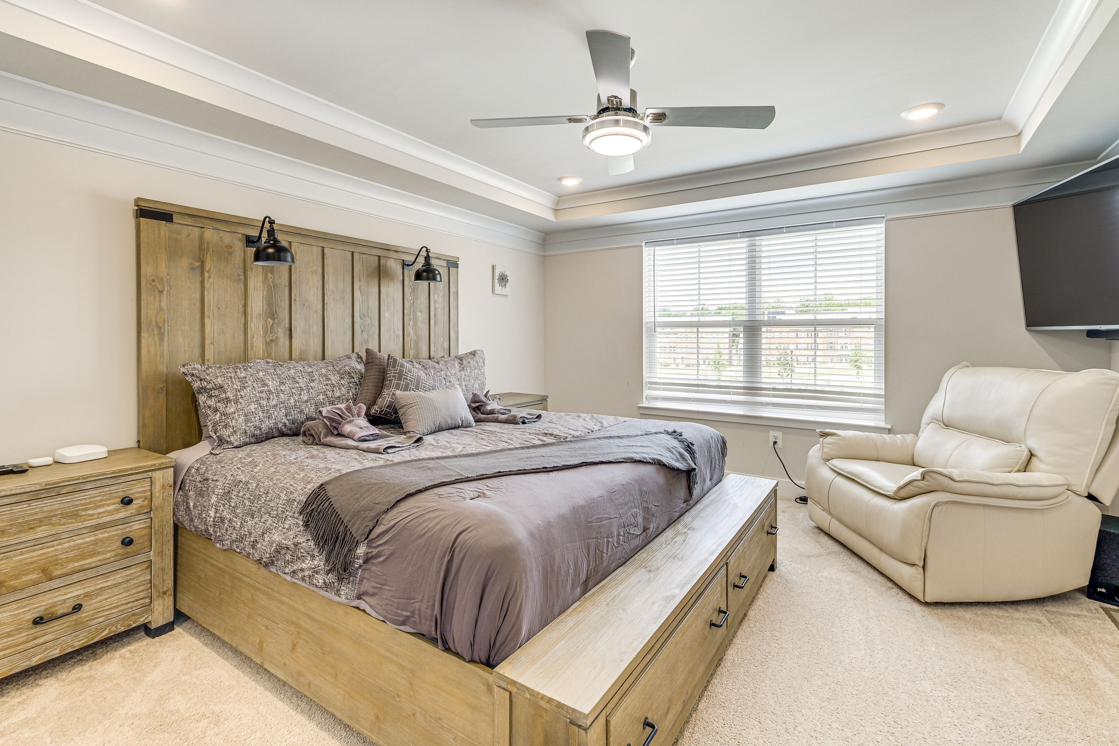 Bedroom 1 | 3rd Floor | King Bed | Linens Provided