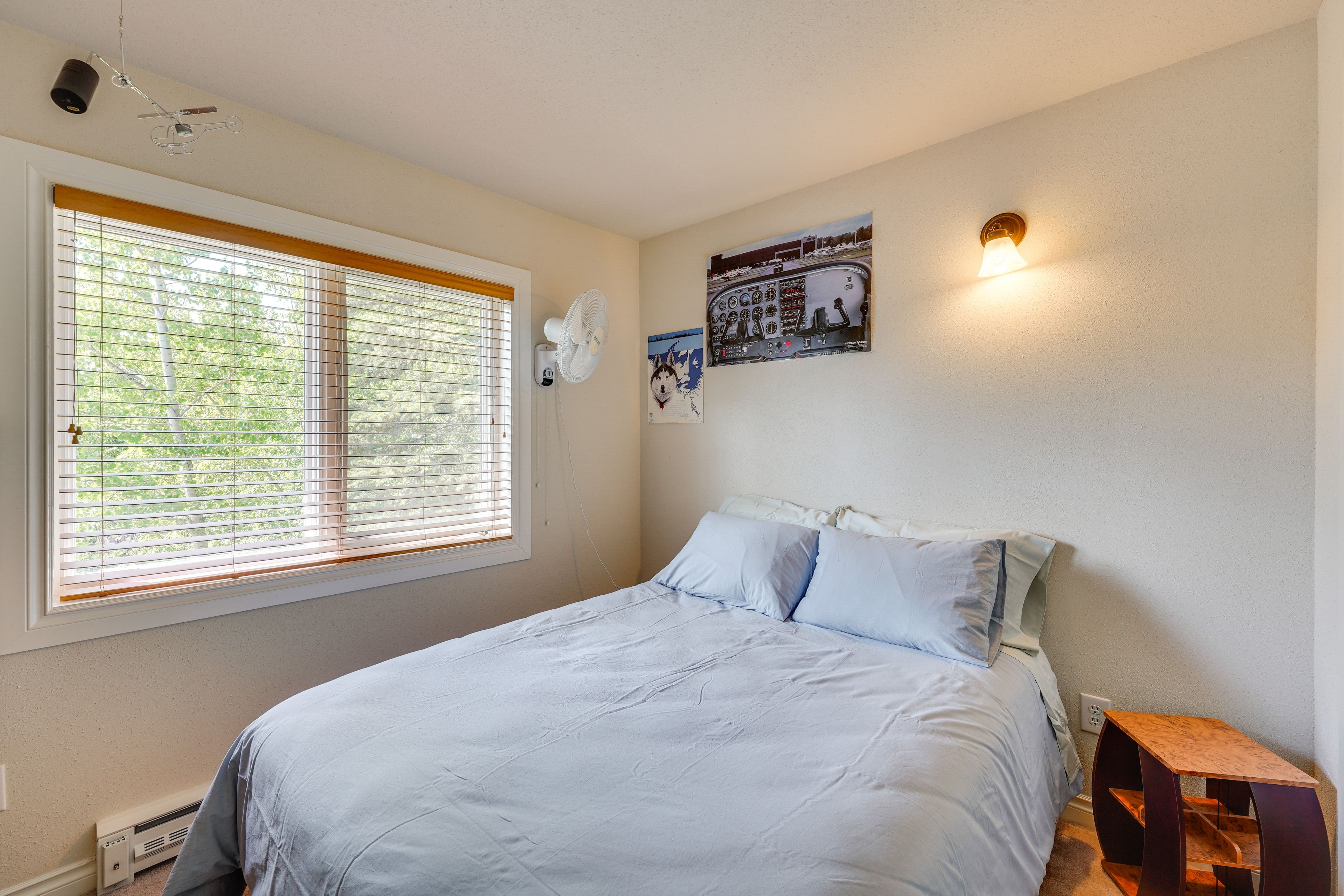 Bedroom 1 | Queen Bed | Linens | Main Level