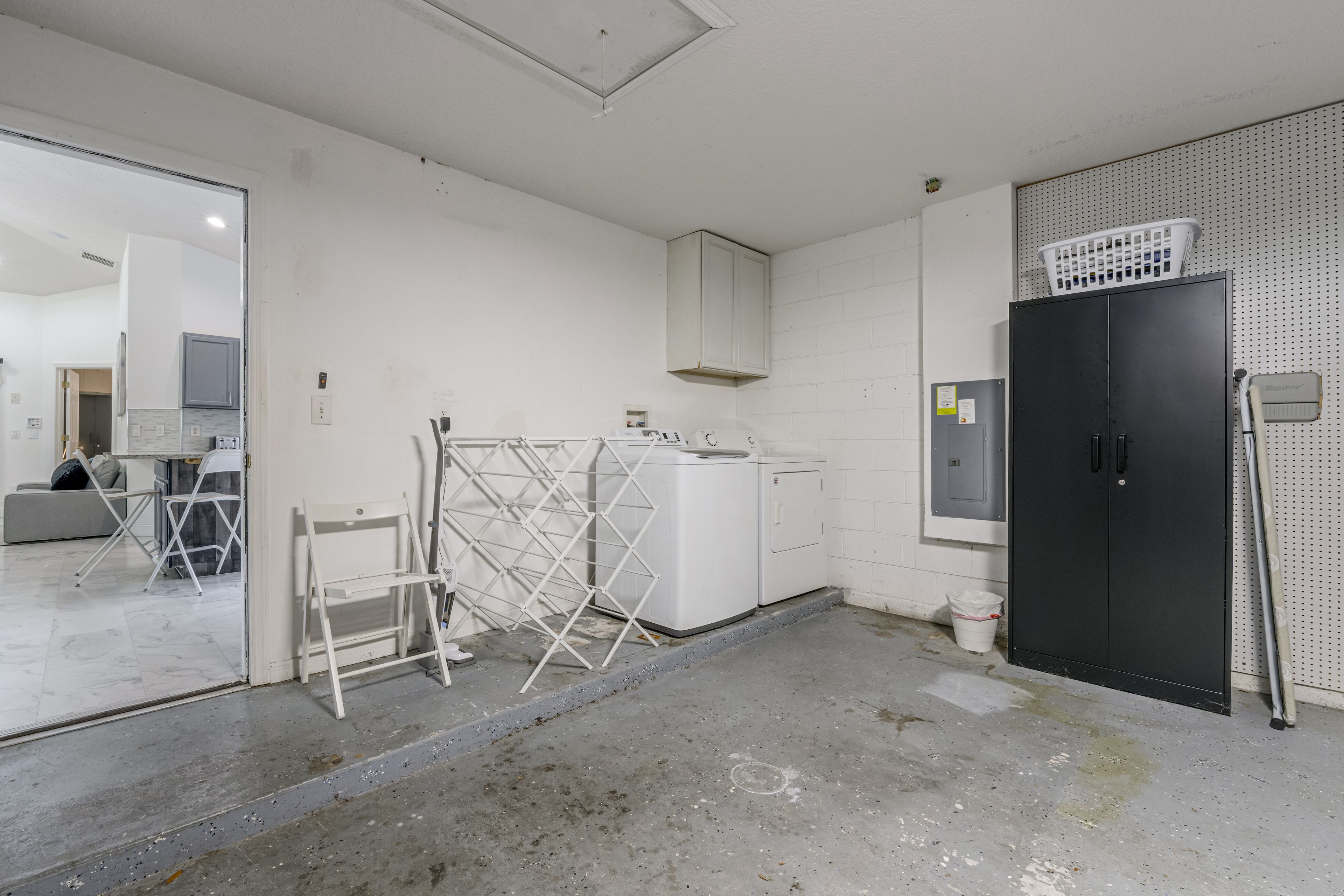 Laundry Area | Garage