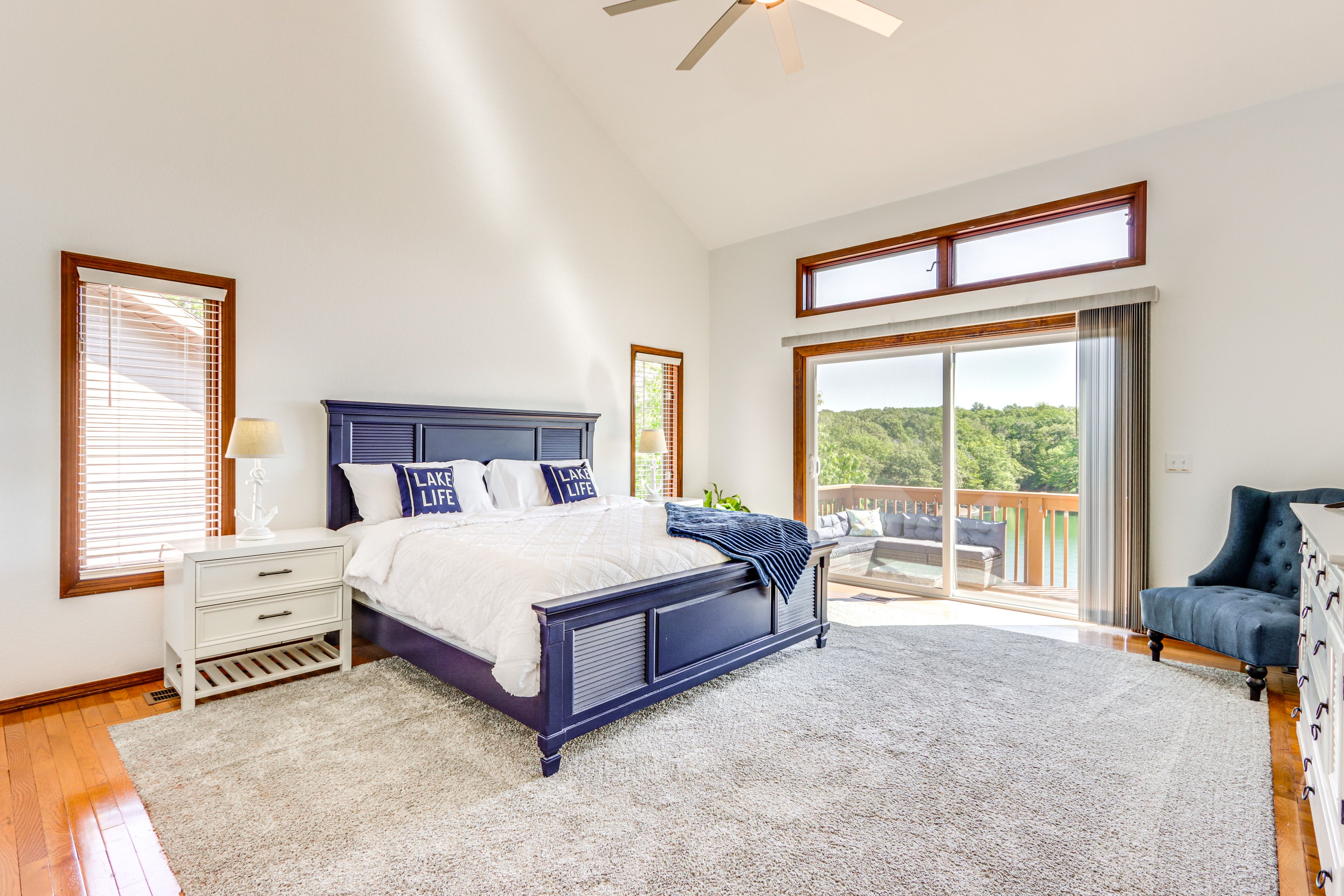 Bedroom 1 | King Bed | Linens Provided | 1st Floor