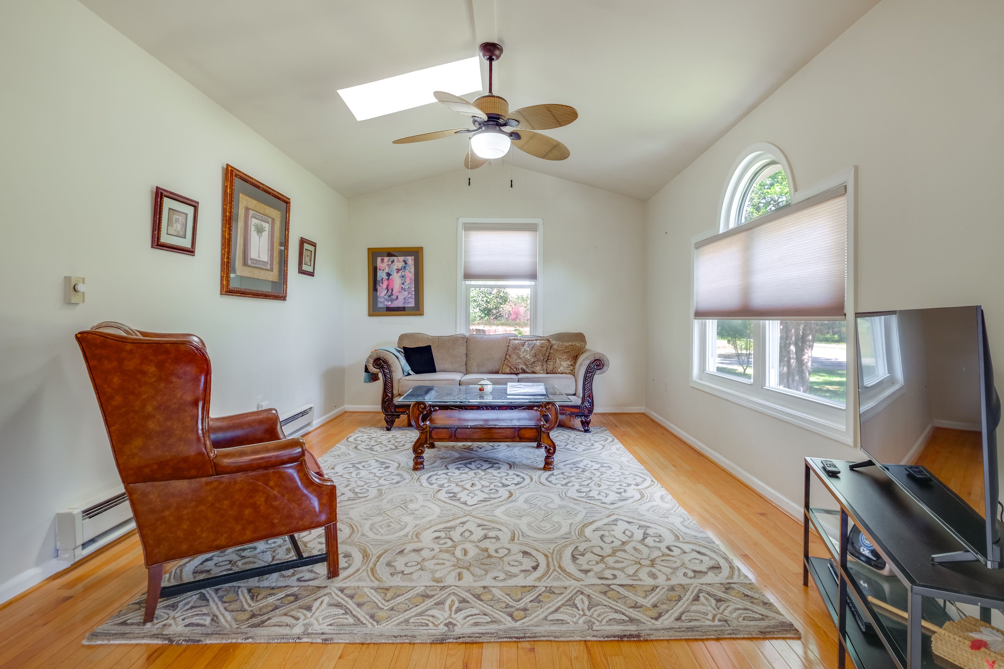 Living Room | Central A/C & Heat