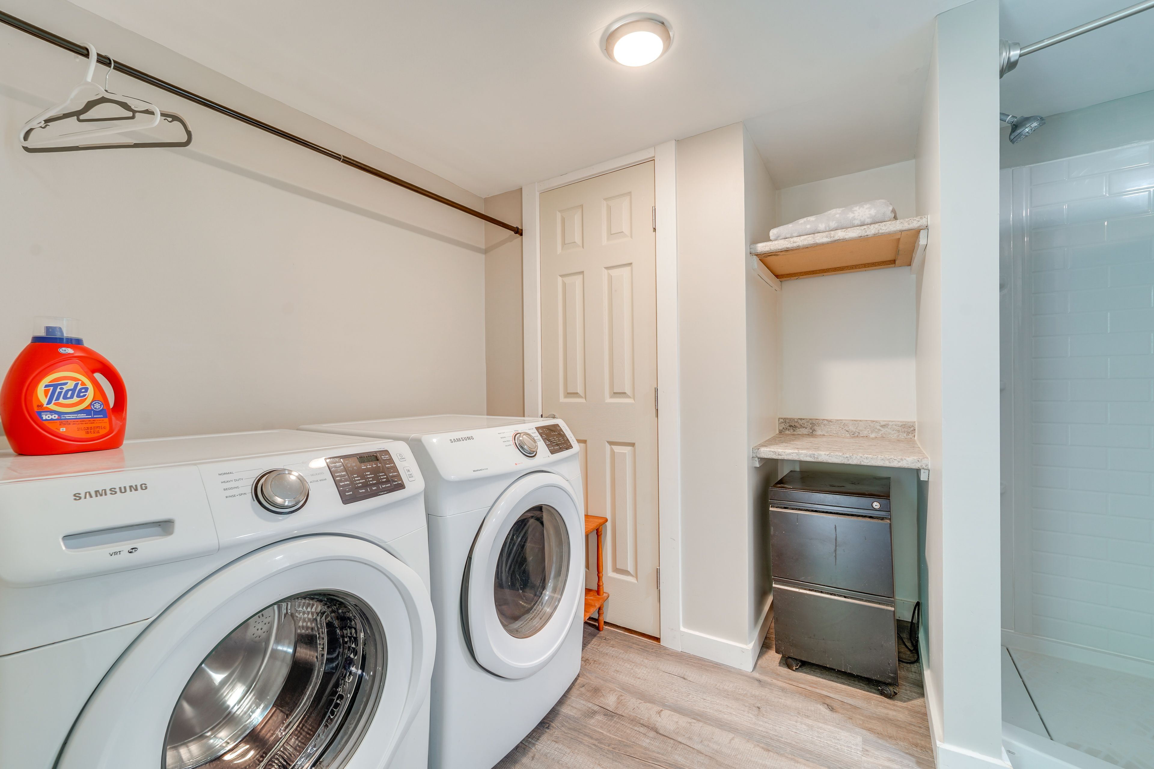 In-Unit Laundry | Washer & Dryer | Laundry Detergent