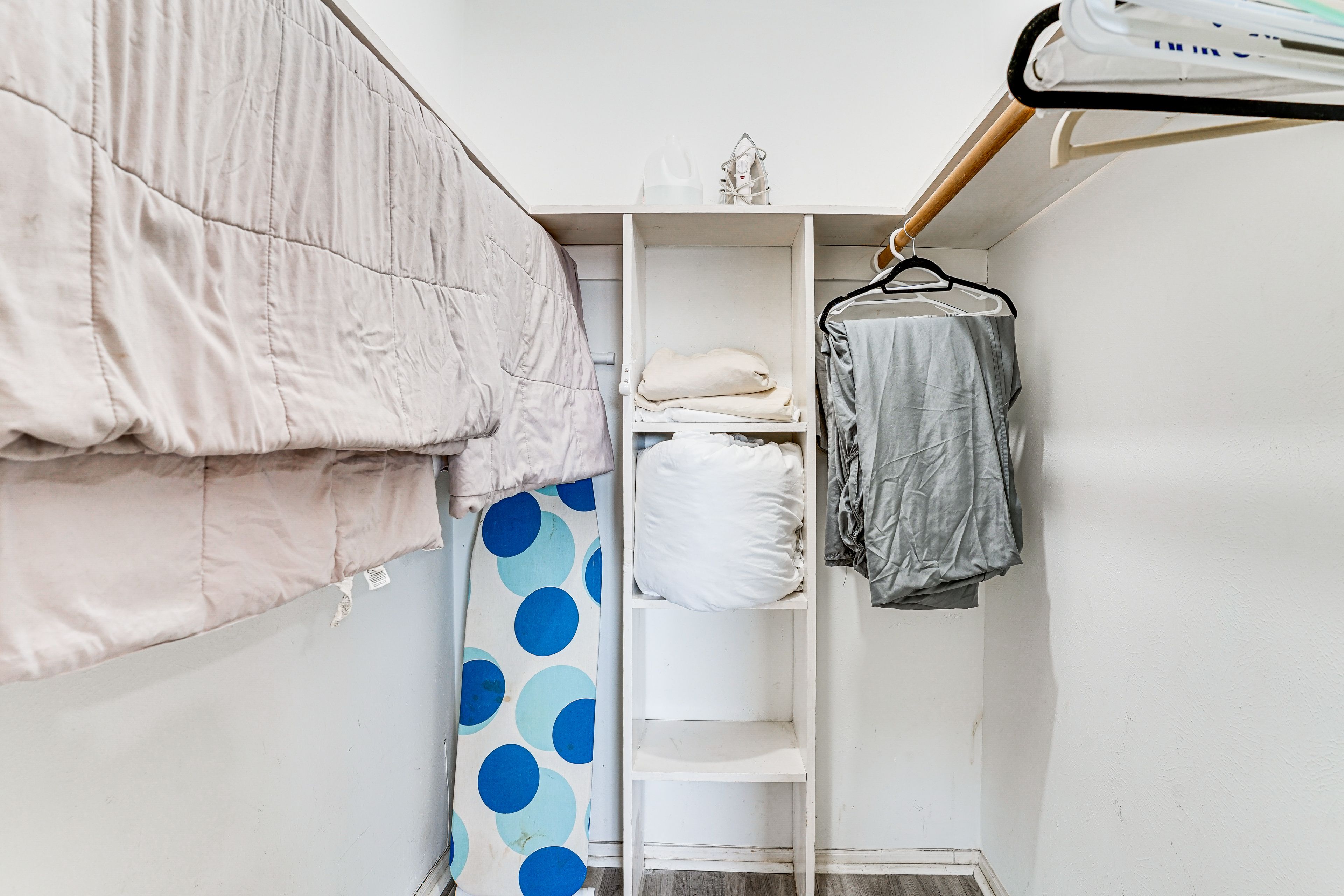 Walk-In Closet | Iron & Board