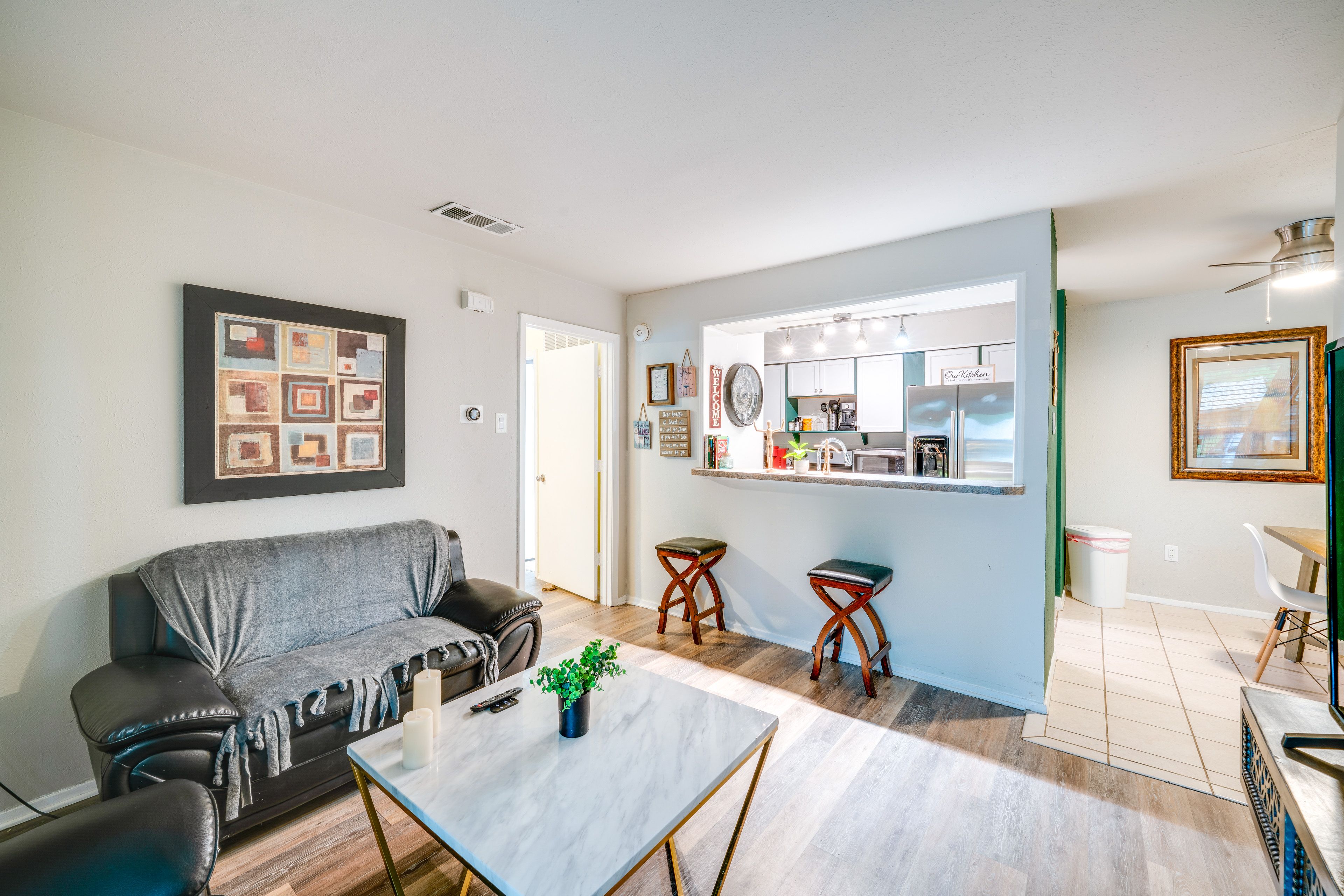 Living Room | Single-Story Unit