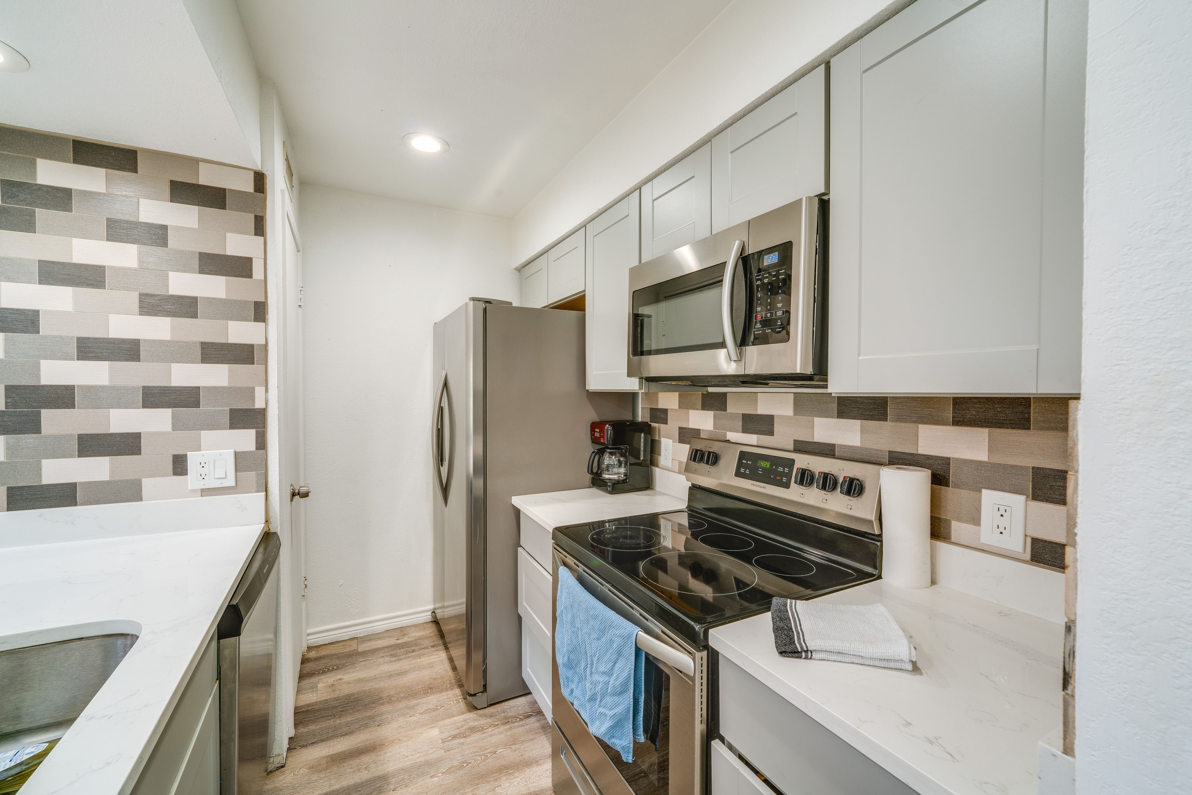 Kitchen | Coffee Maker | Dishwasher