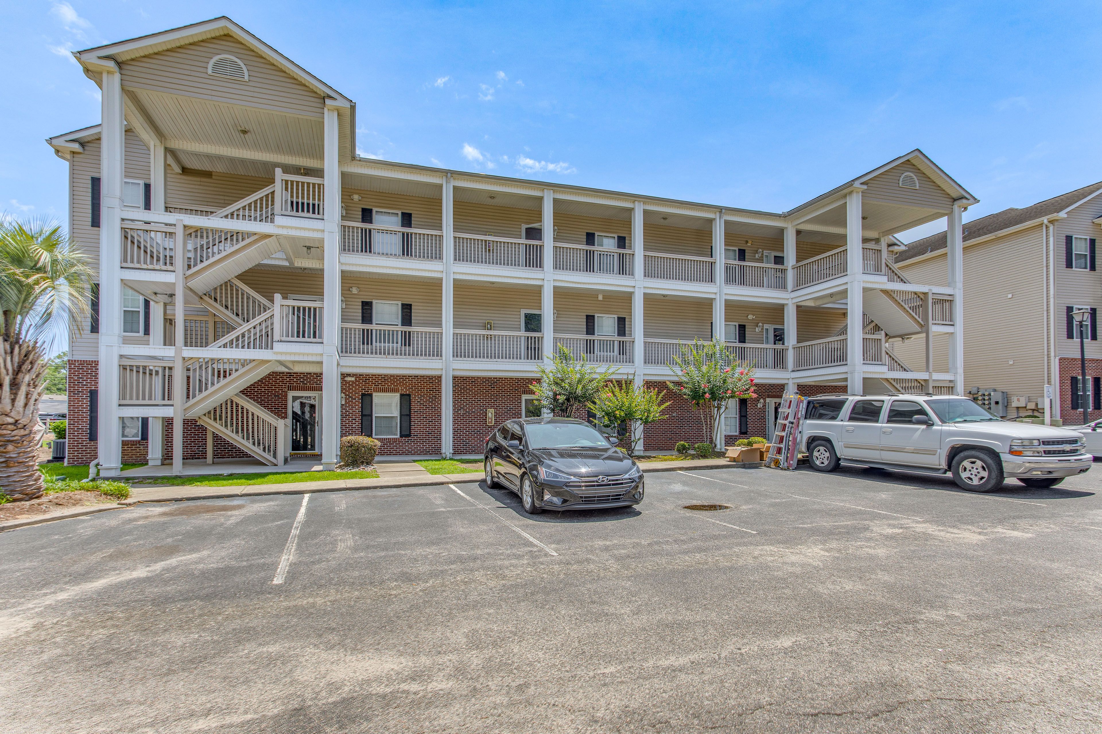 Parking | Designated Spot (1 Vehicle) | Community Lot (First-Come, First-Served)