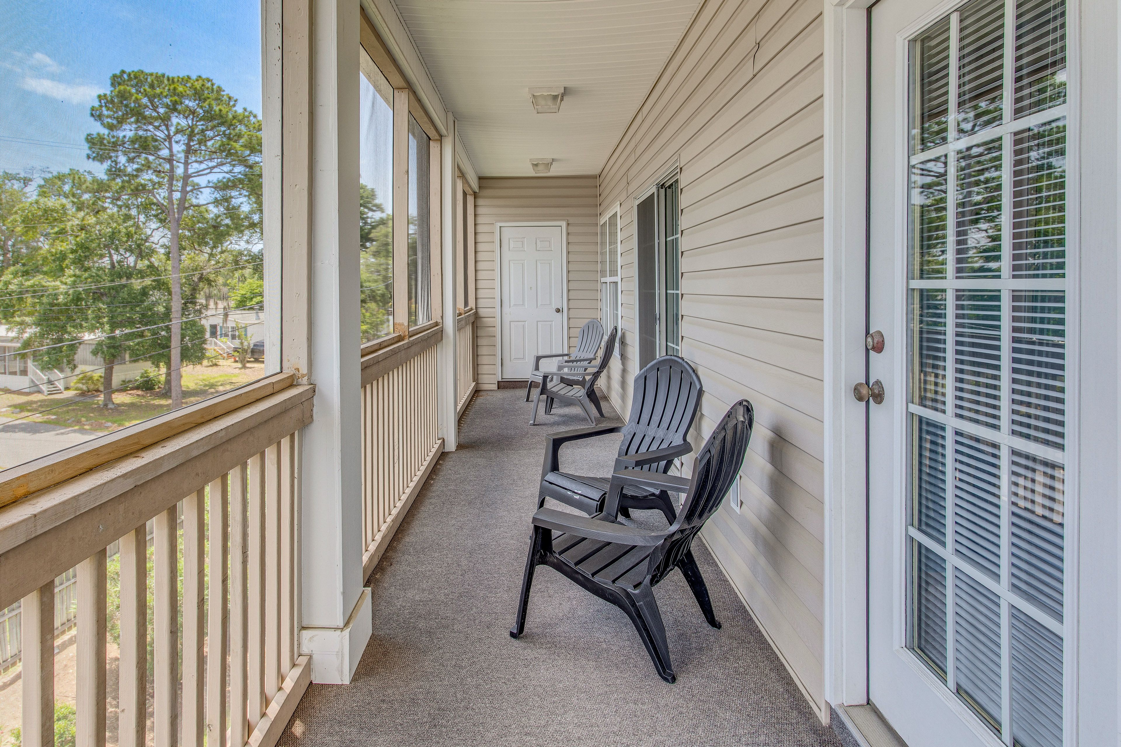Screened Balcony