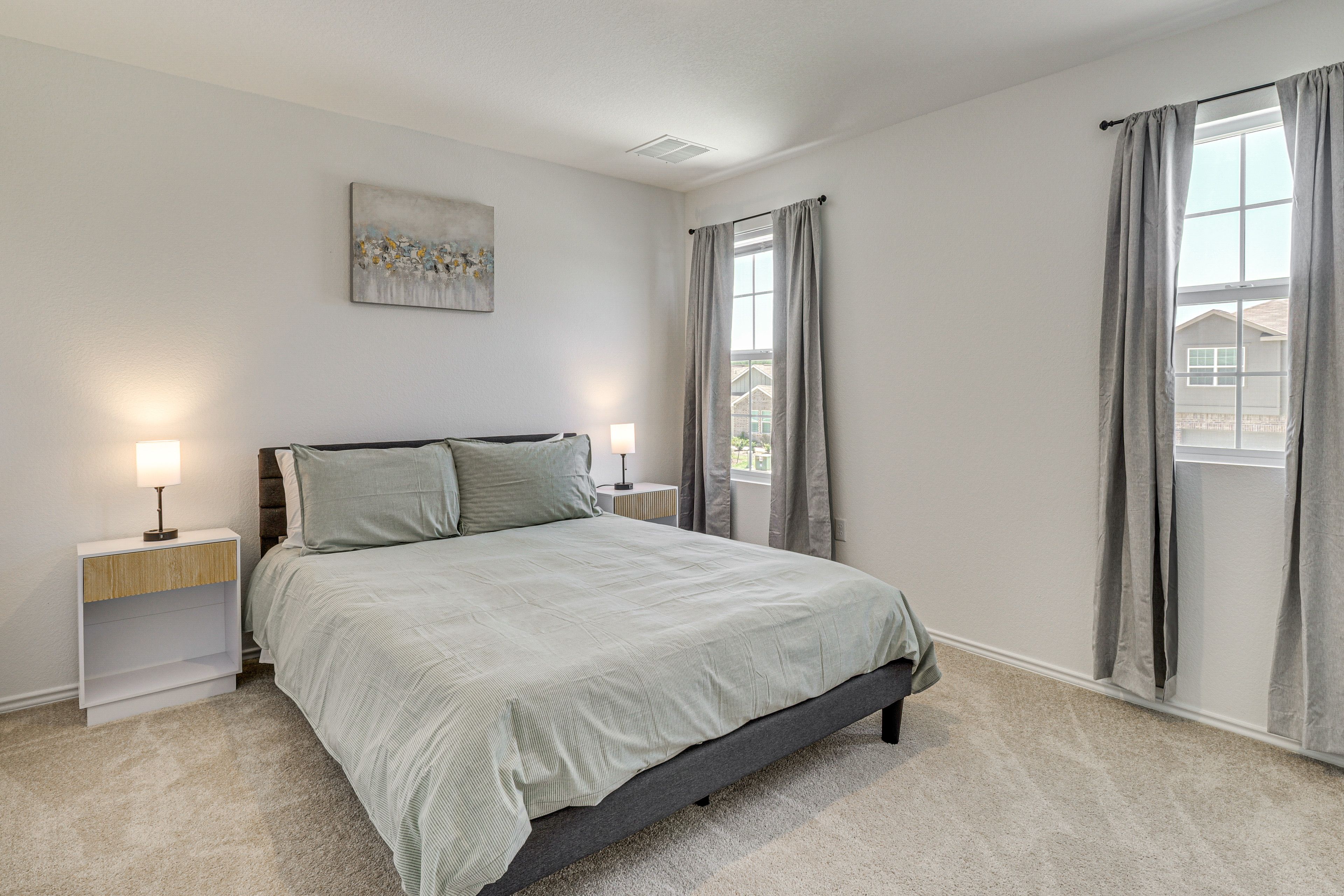 Bedroom 4 | Queen Bed | 2nd Floor