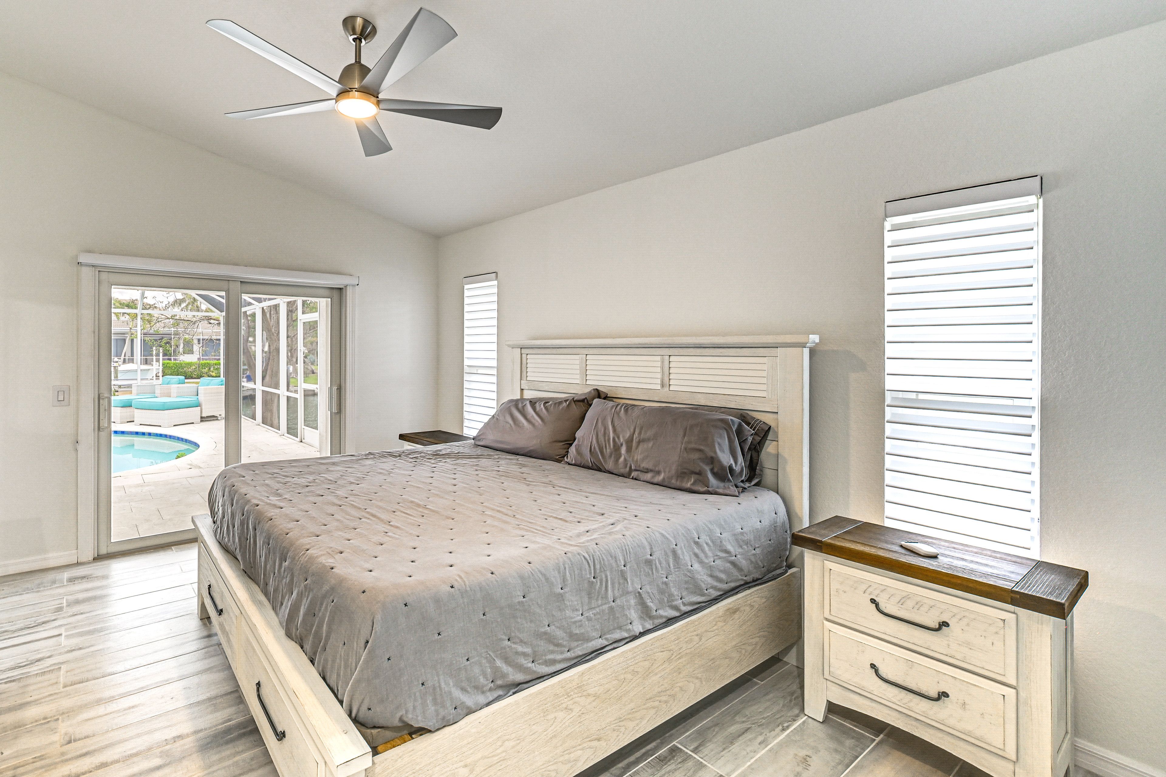 Bedroom 1 | King Bed | En-Suite Bathroom