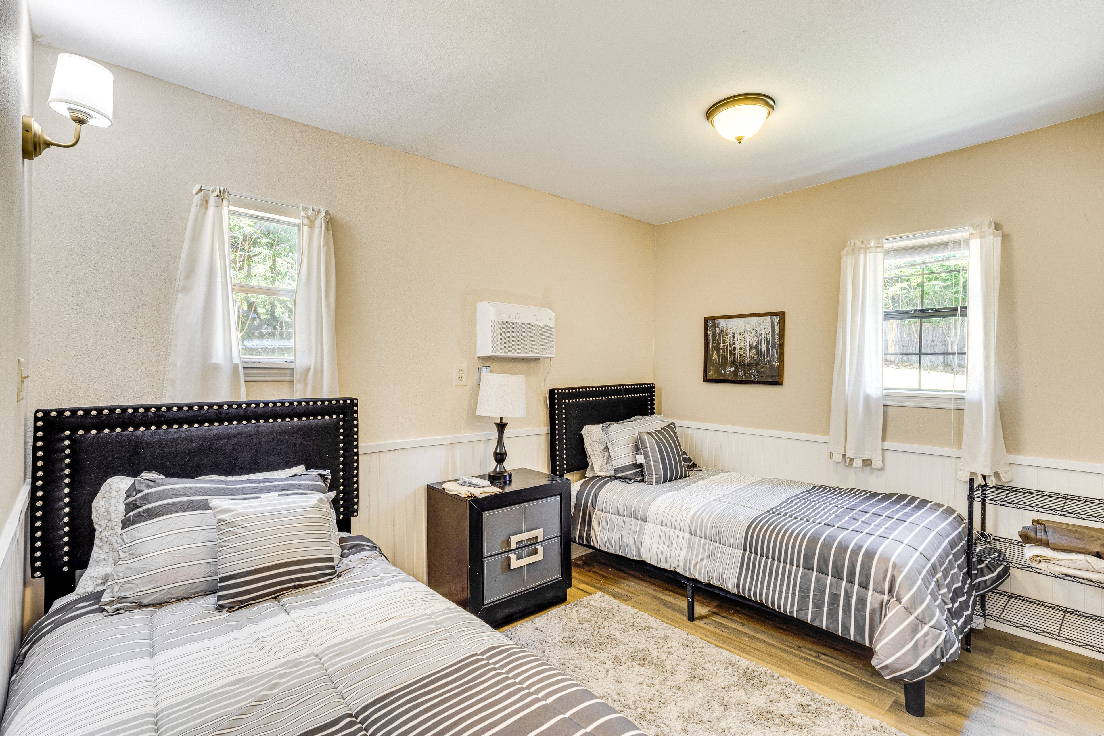Bedroom 2 | 2 Twin Beds