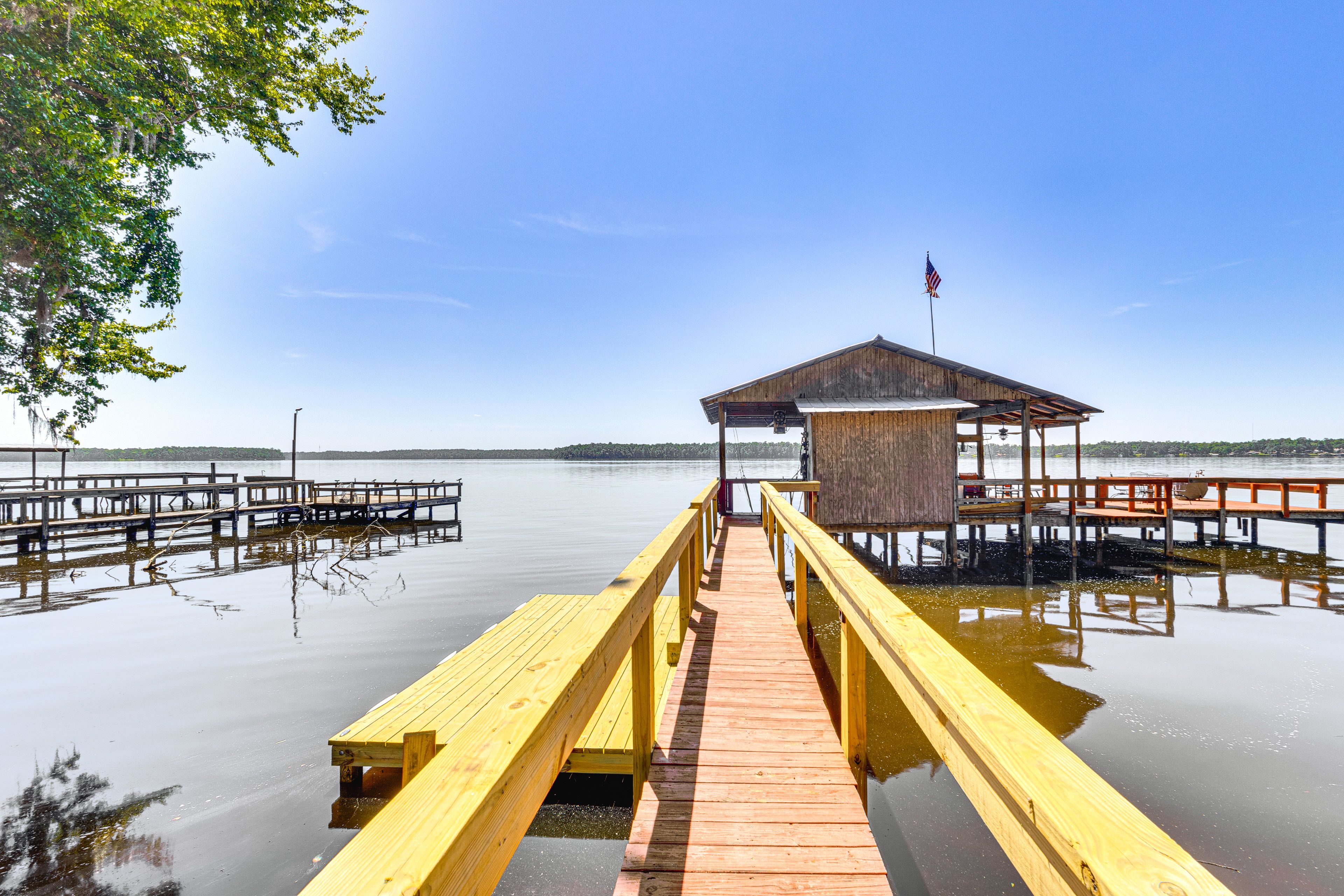Dock