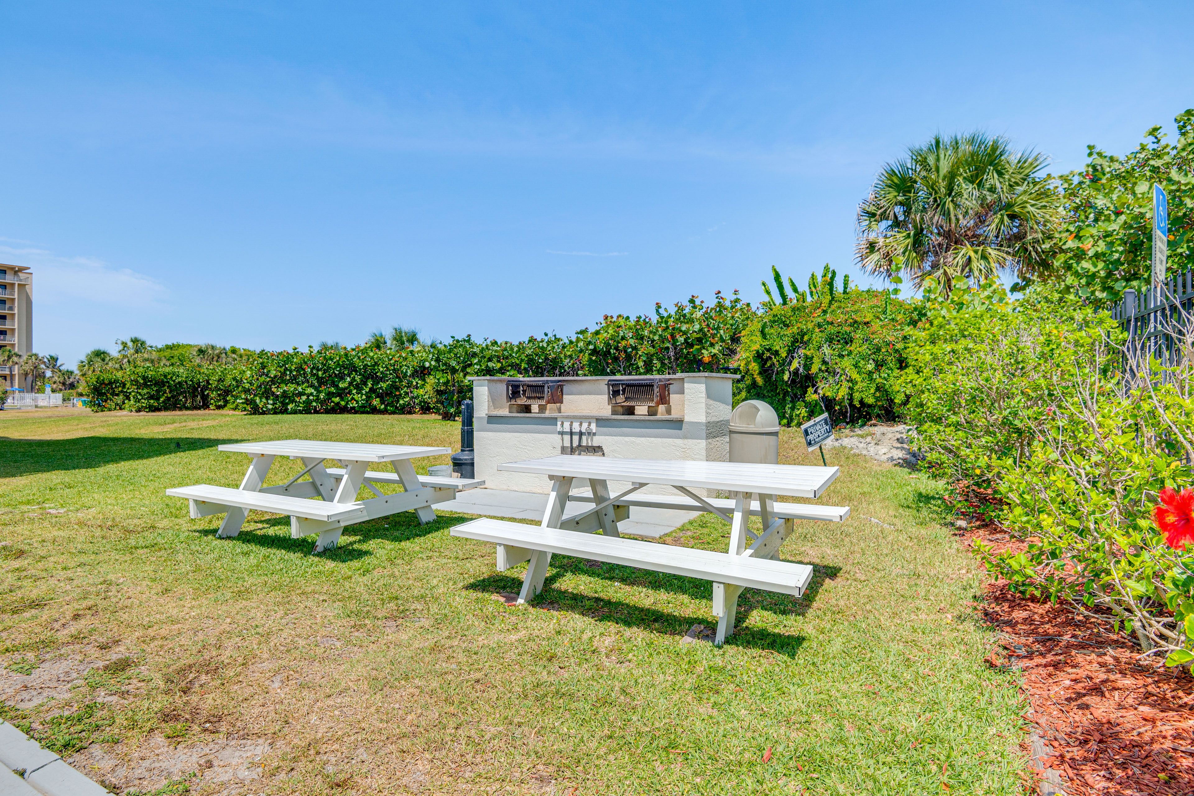Community Picnic Area