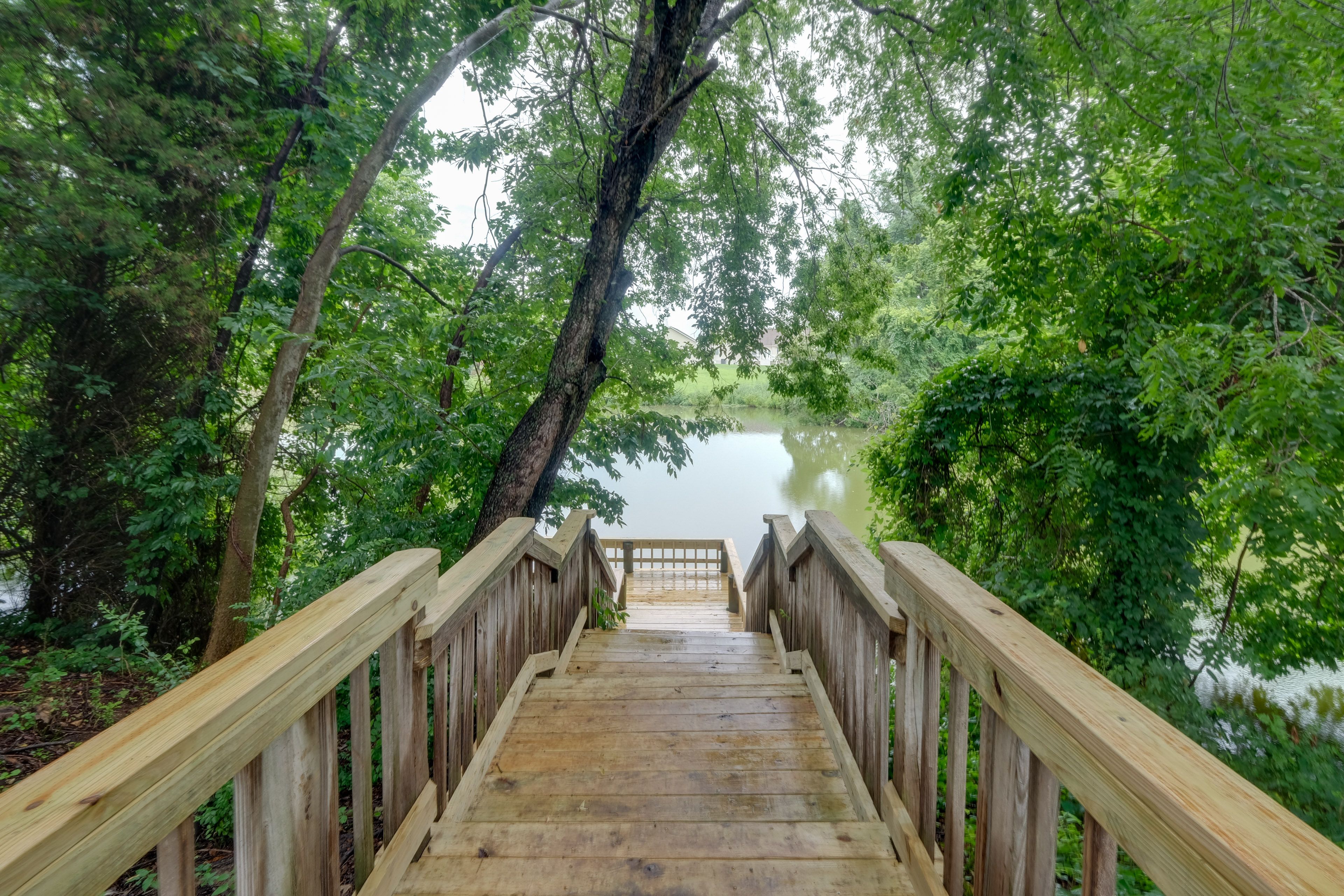 Shared Dock & Lake Access