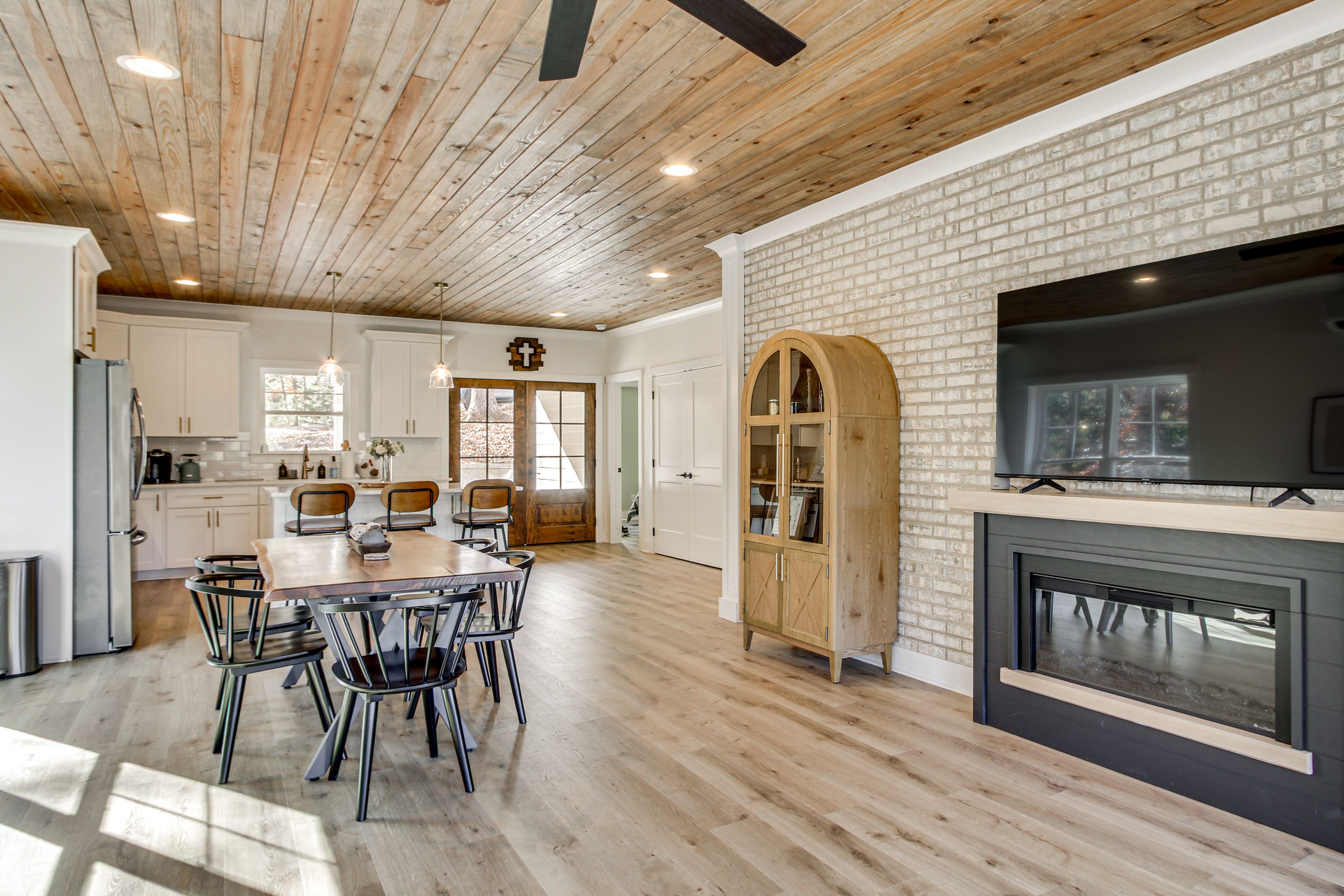 Dining Area | Dishware & Flatware | 1st Floor