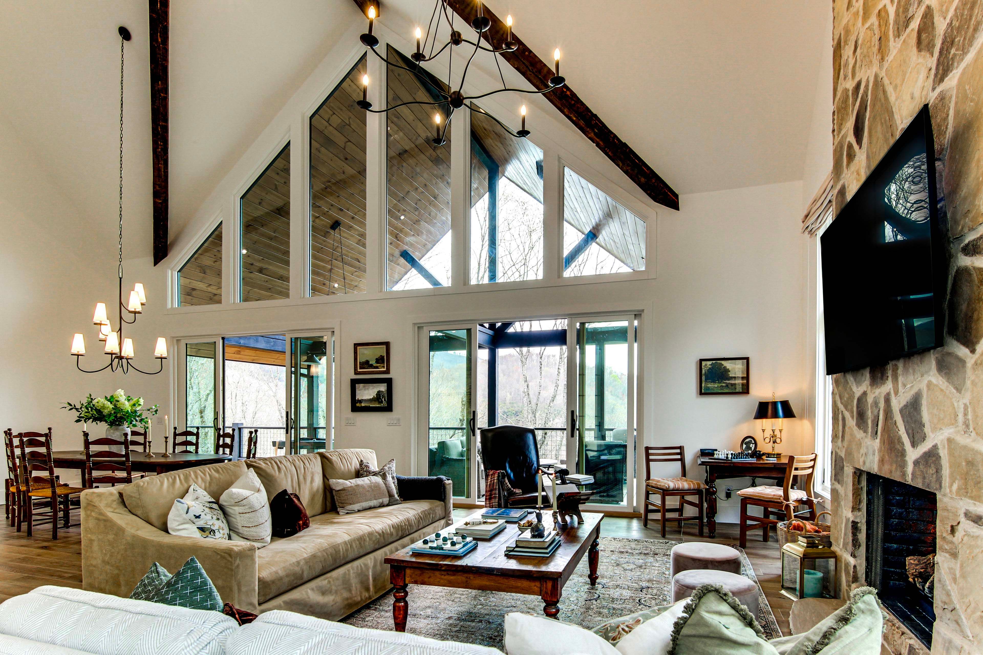 Living Room | Smart TV | Fireplace | 1st Floor