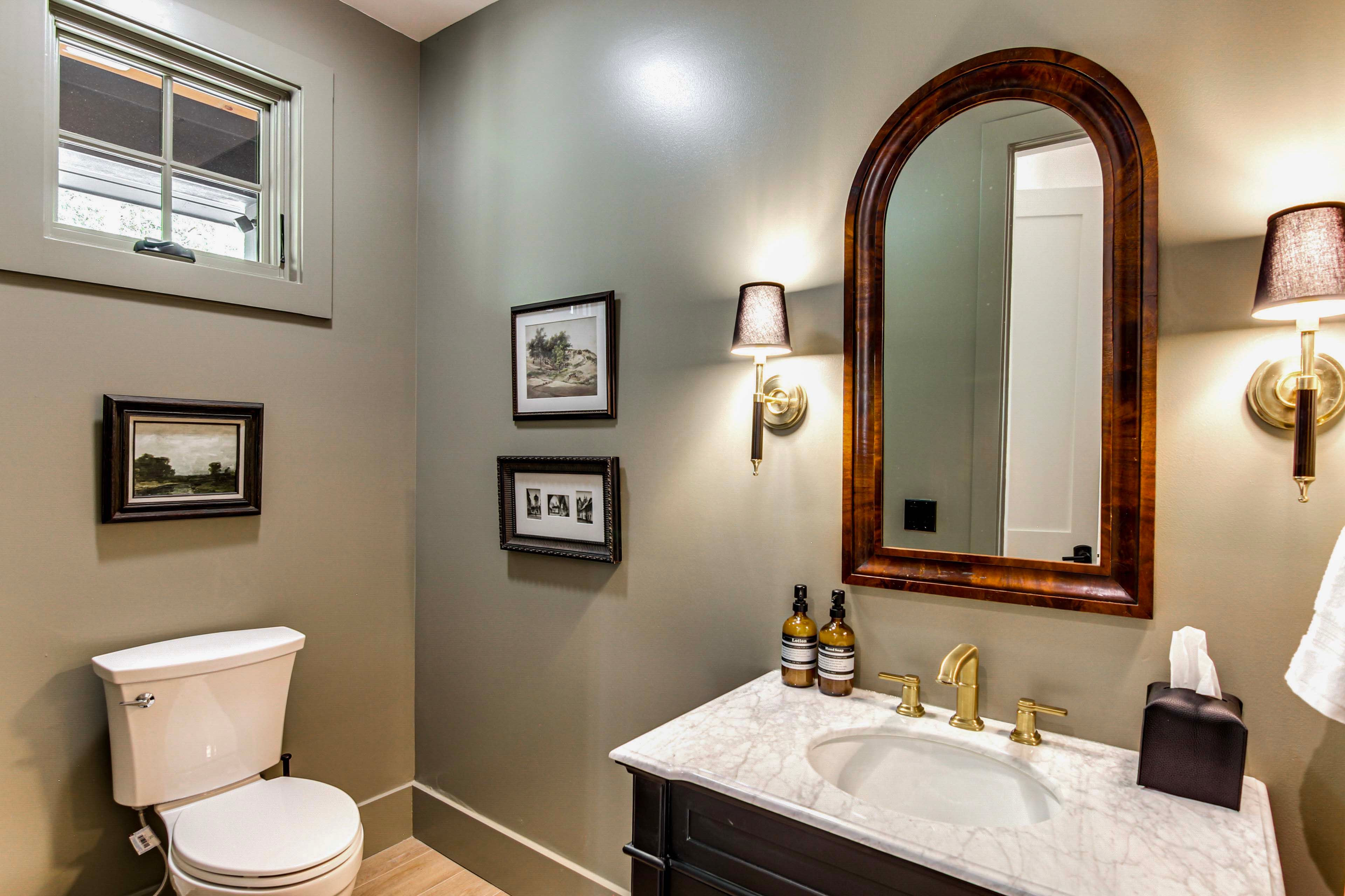 Half Bathroom | 2nd Floor