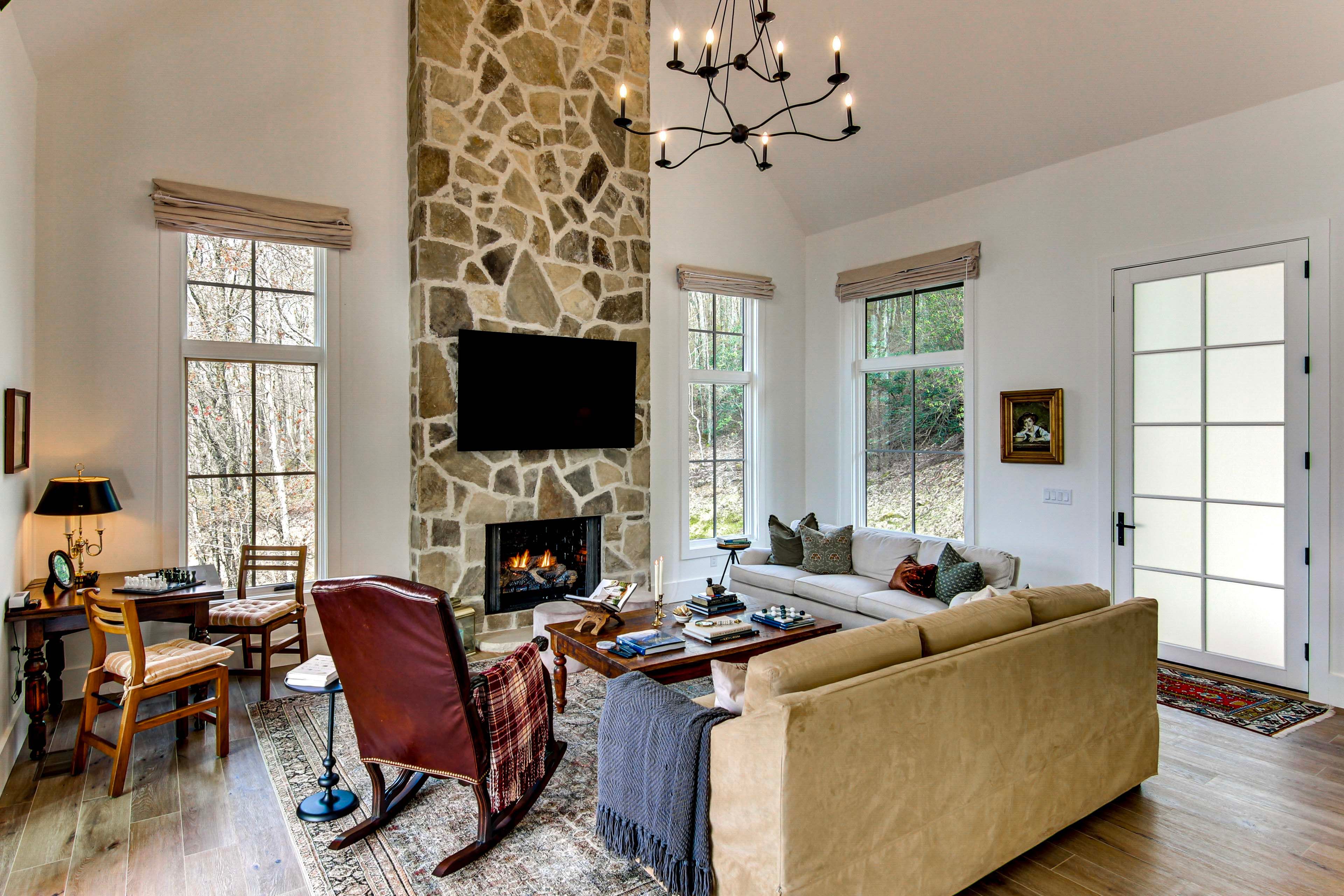 Glenville Vacation Rental | 3BR | 3.5BA | Steps Required | 2,500 Sq Ft