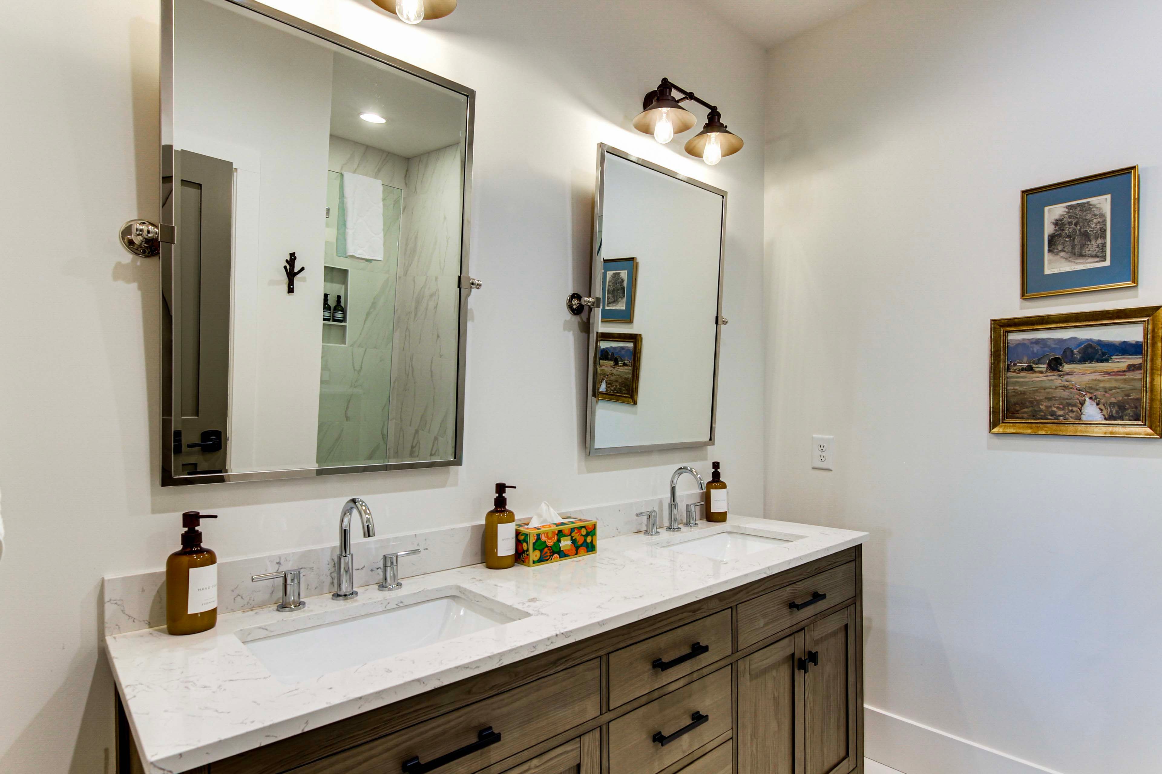 Bathroom | 1st Floor