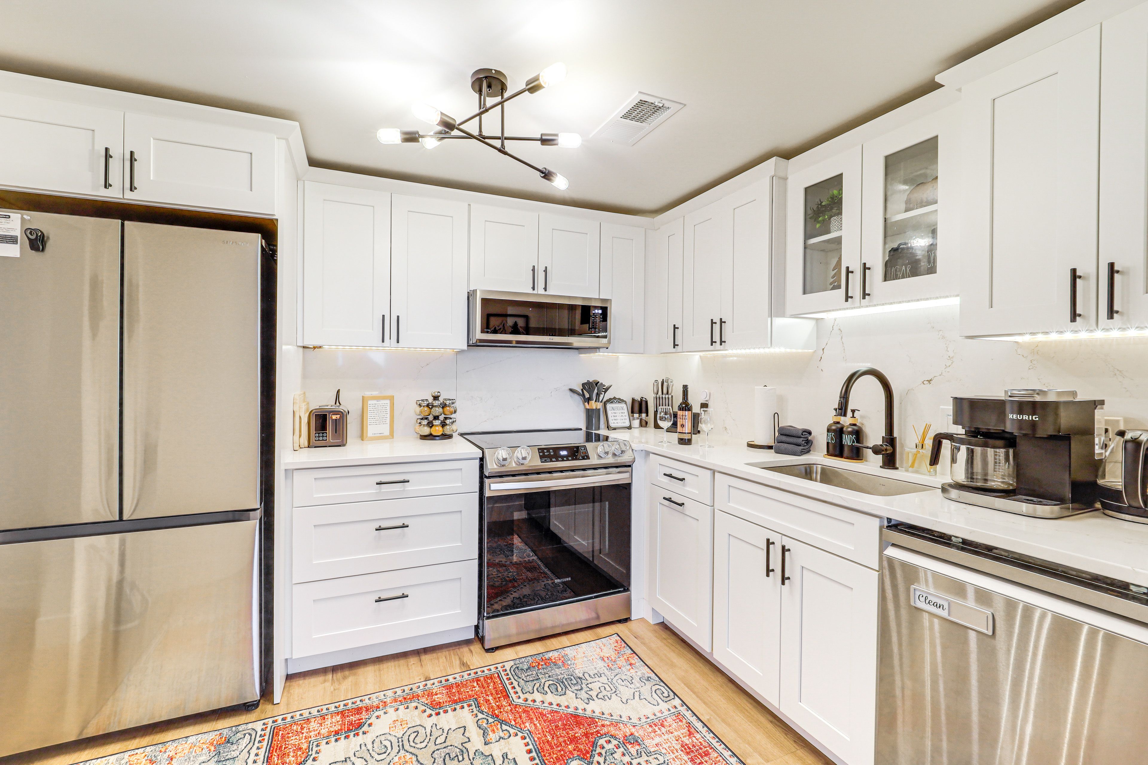 Kitchen | Keurig K-Duo | Toaster | Dishwasher
