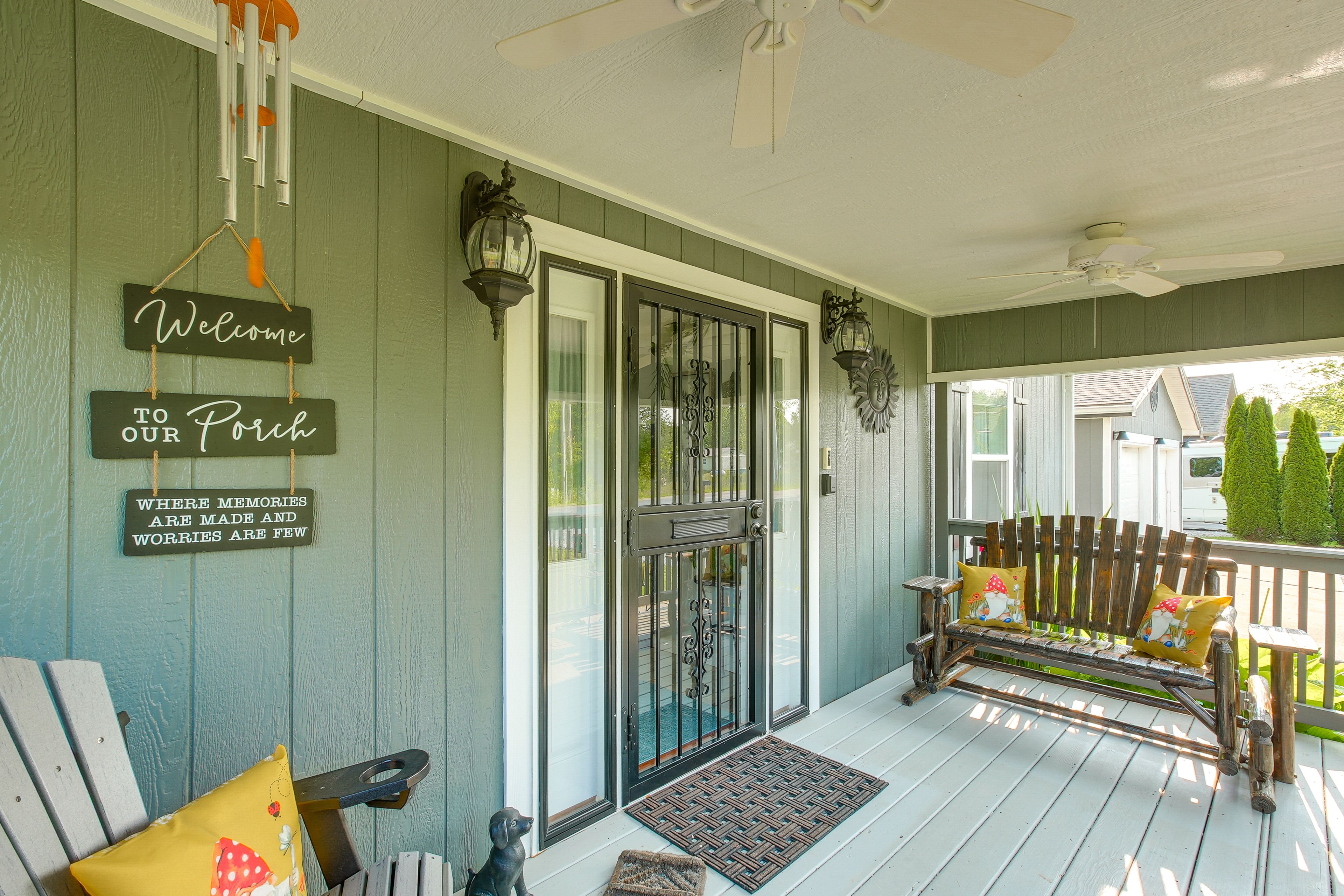 Covered Porch | Entry