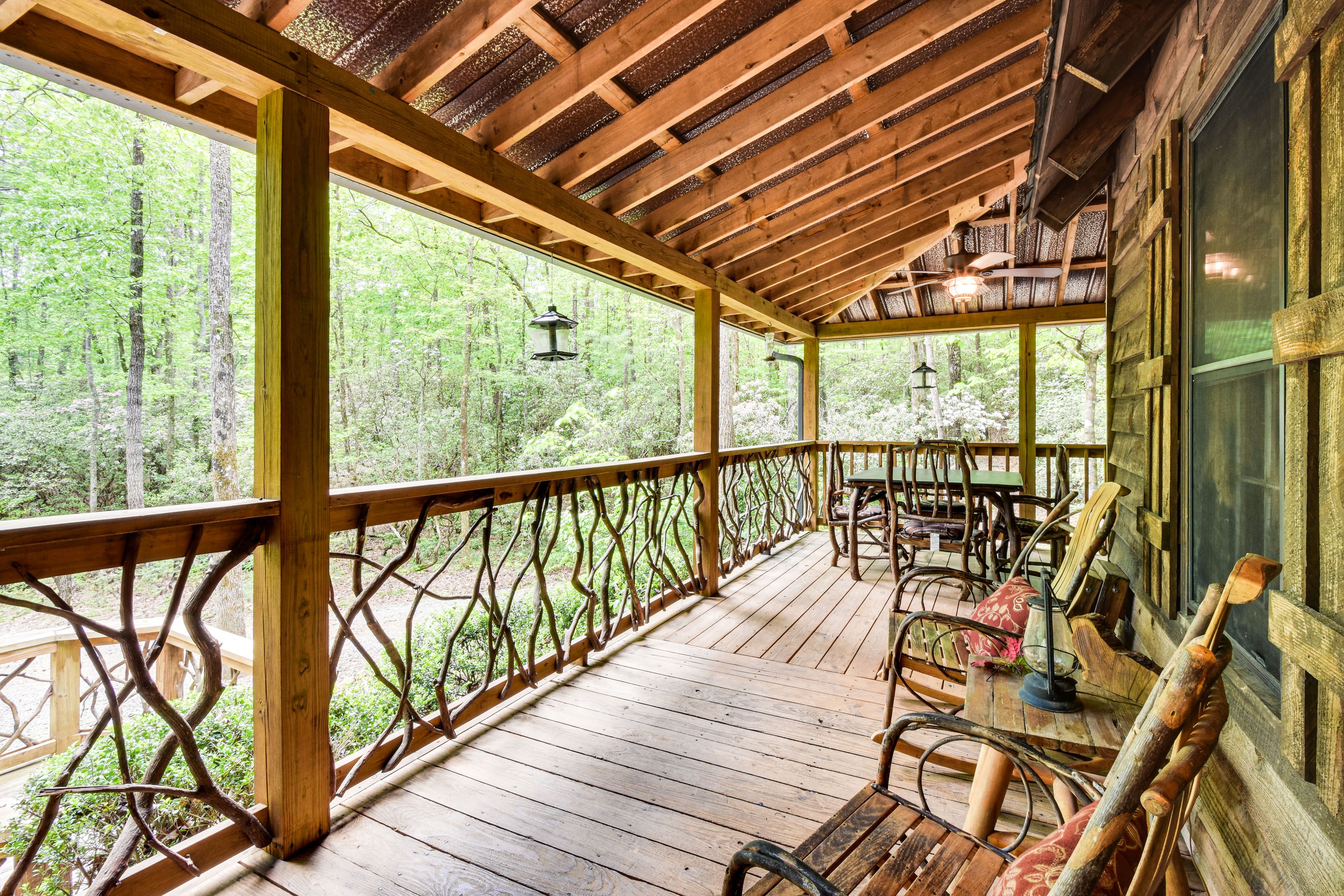 Sautee Nacoochee Vacation Rental | 3BR | 2BA | 1,000 Sq Ft | Steps Required