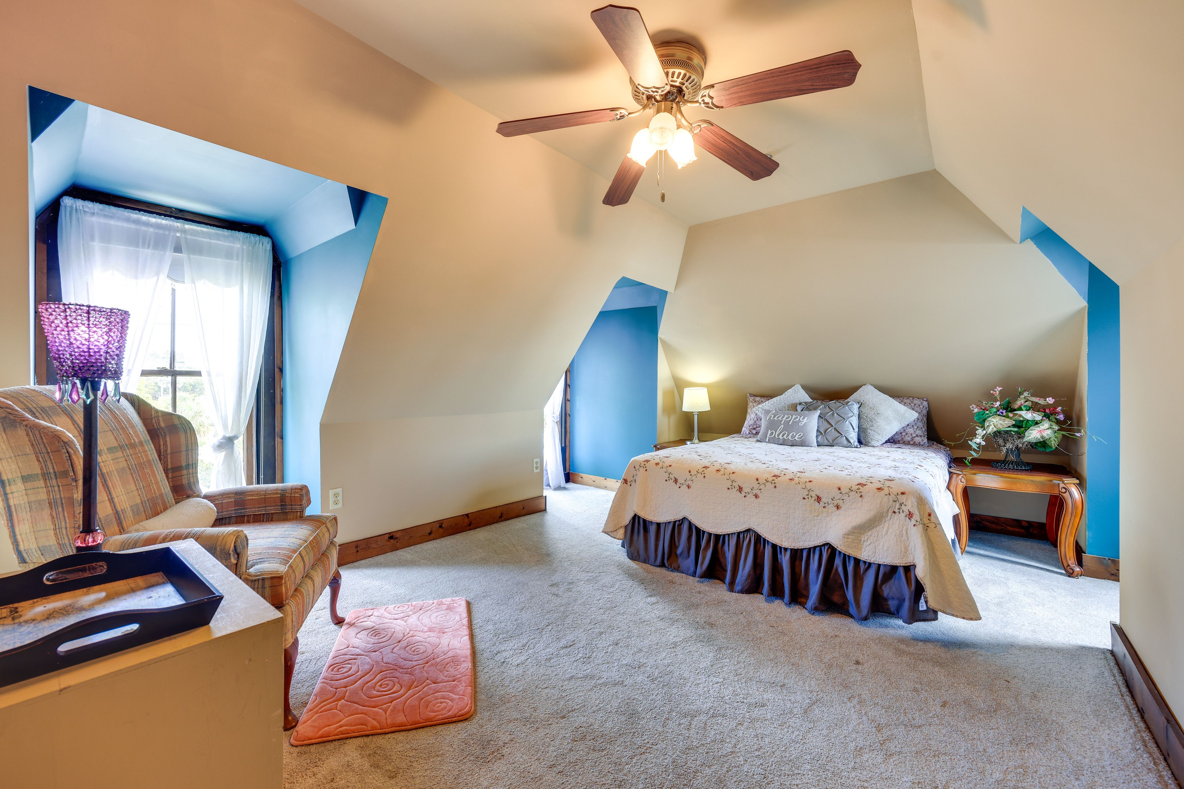 Bedroom 7 | Queen Bed | 3rd Floor