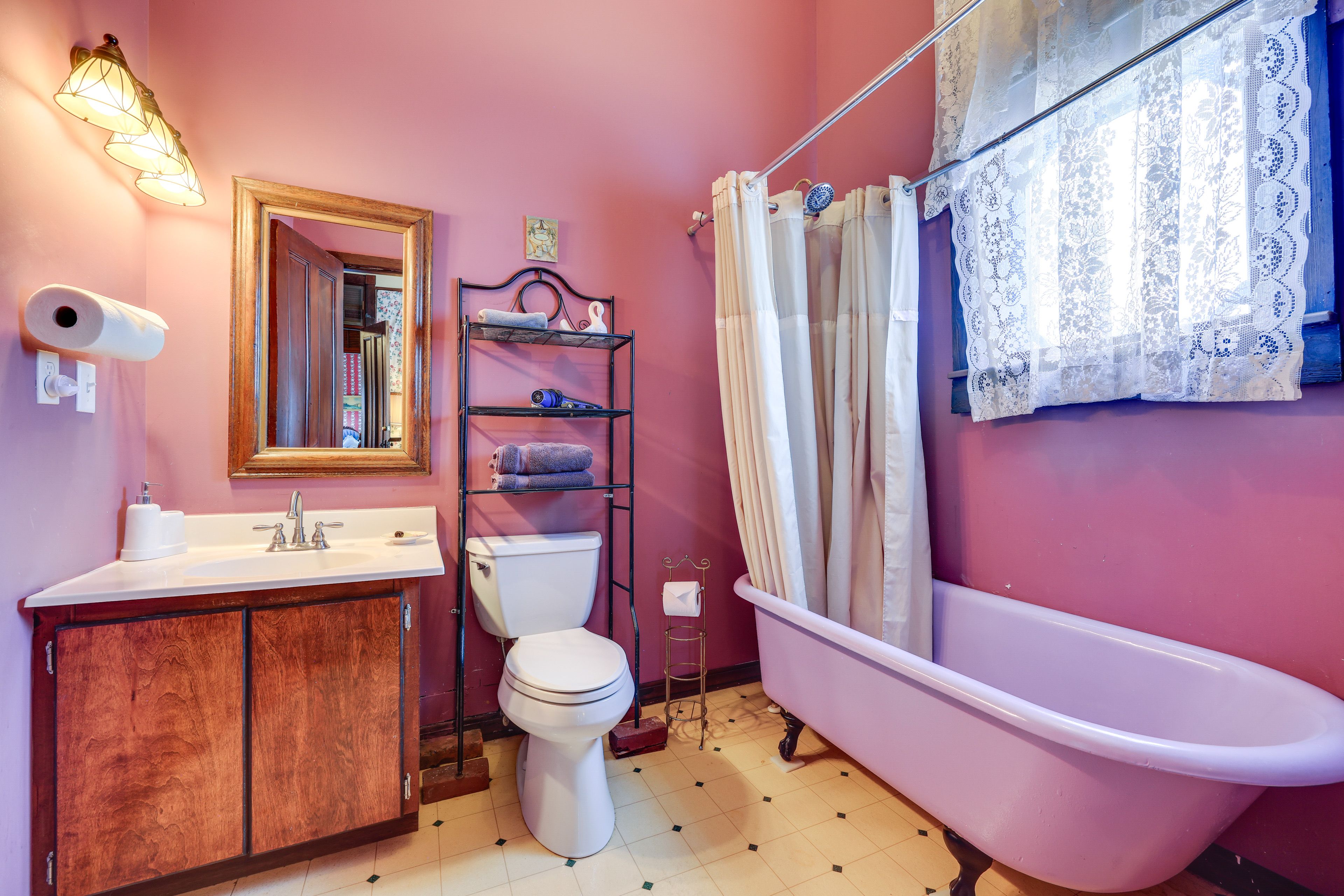 En-Suite Bathroom | 3rd Floor