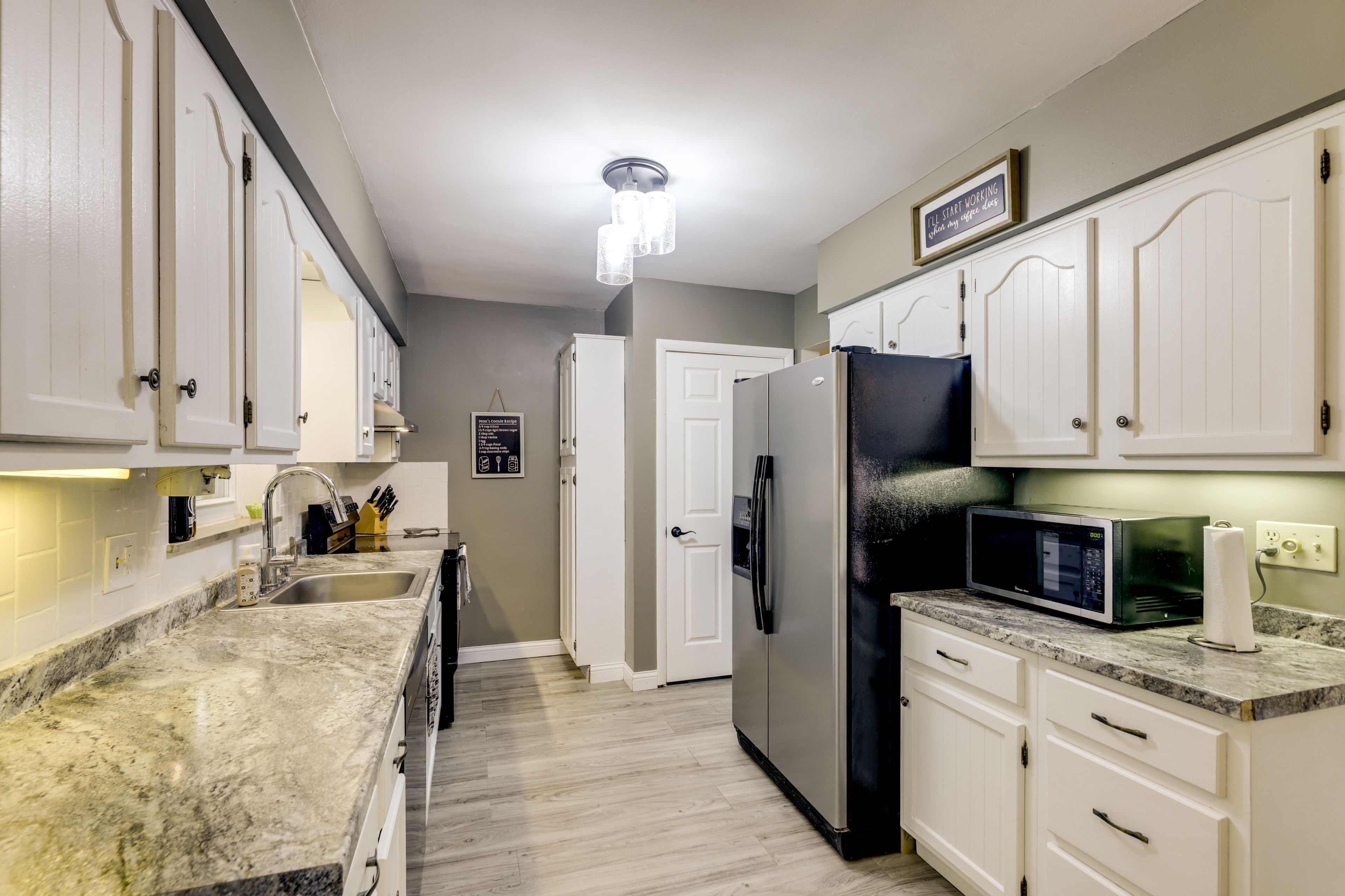 Kitchen | Dishwasher | Cooking Basics | 1st Floor